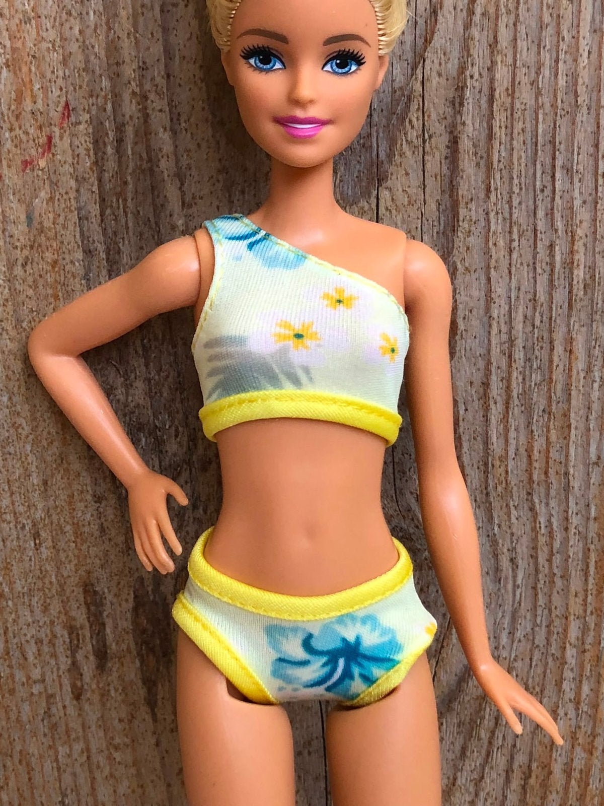 Wit geel bikini set voor Barbie, Ophalen of Verzenden, Zo goed als nieuw, Barbie