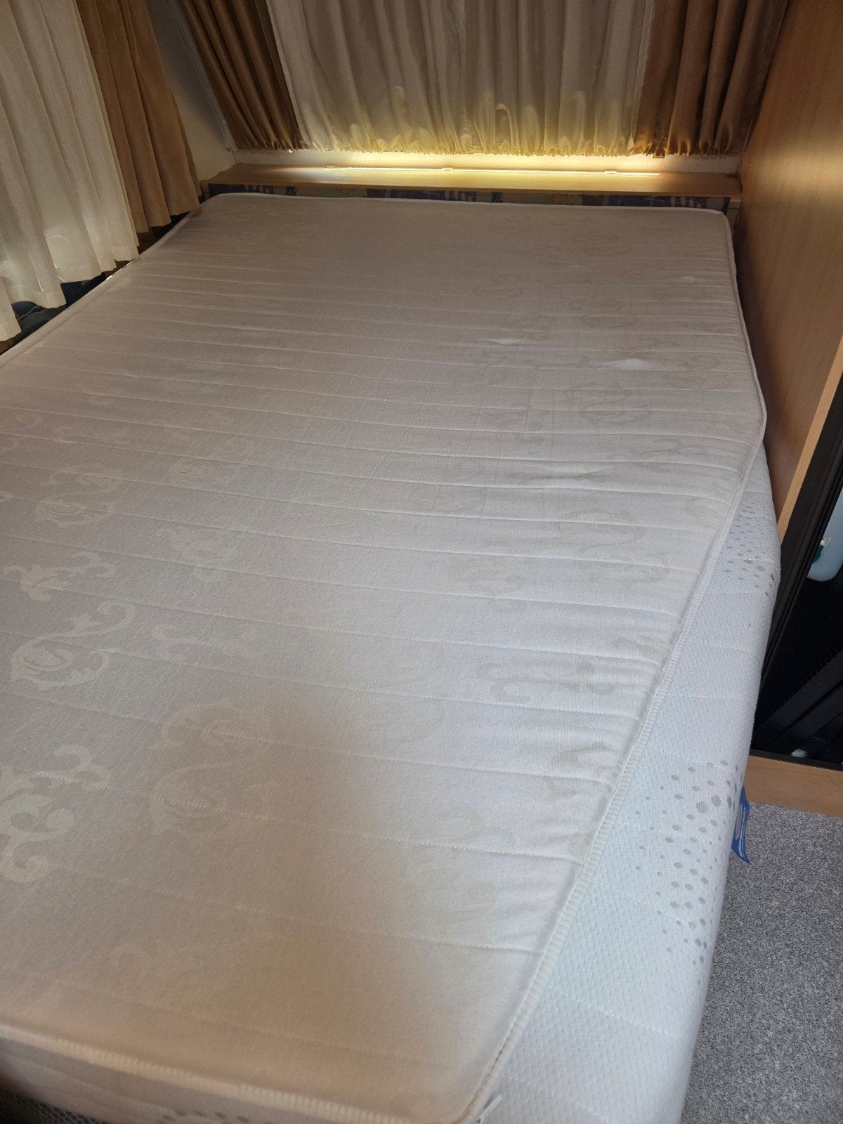 Comfortabel matras topper voor caravan of camper, Ophalen of Verzenden, Gebruikt