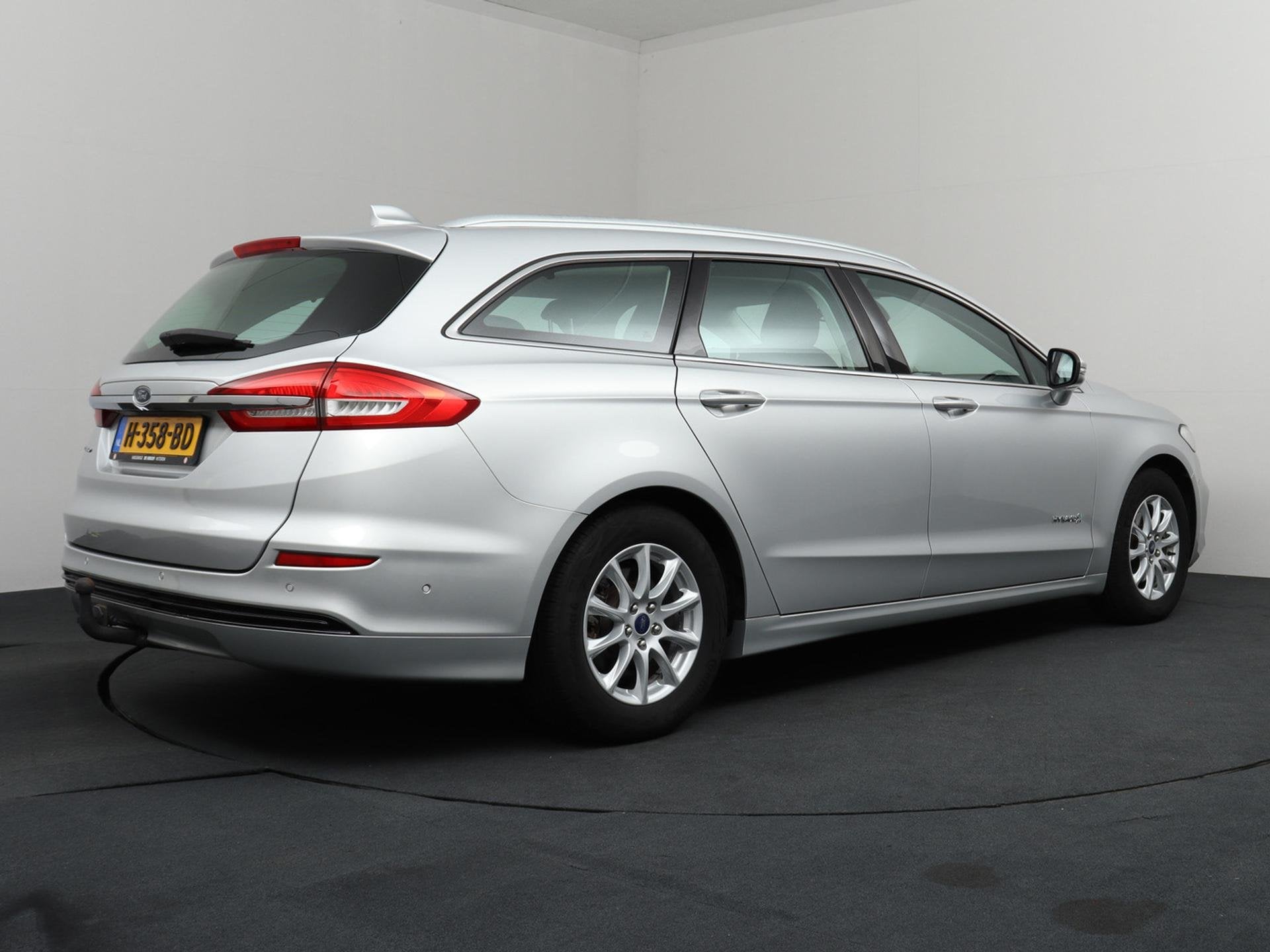 Ford Mondeo Wagon 2.0 IVCT HEV Titanium | Navigatie | Cruise, 188 pk, Stof, Gebruikt, 4 cilinders