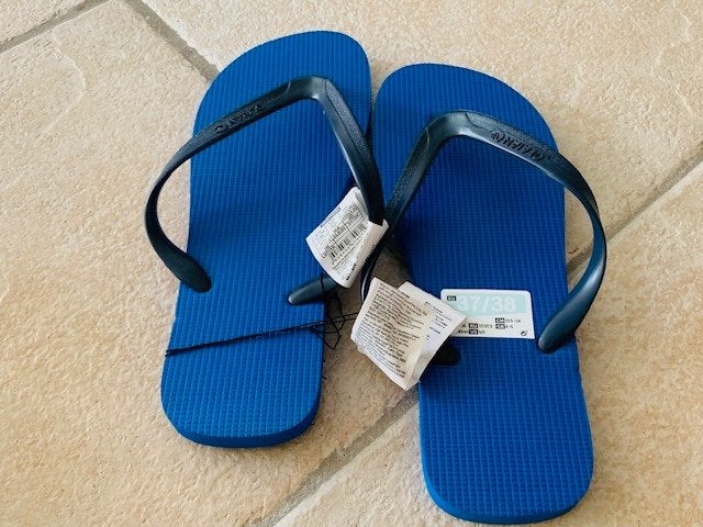 Slippers, teenslippers blauw maat 37/38 nieuw, Ophalen of Verzenden, Nieuw, Blauw