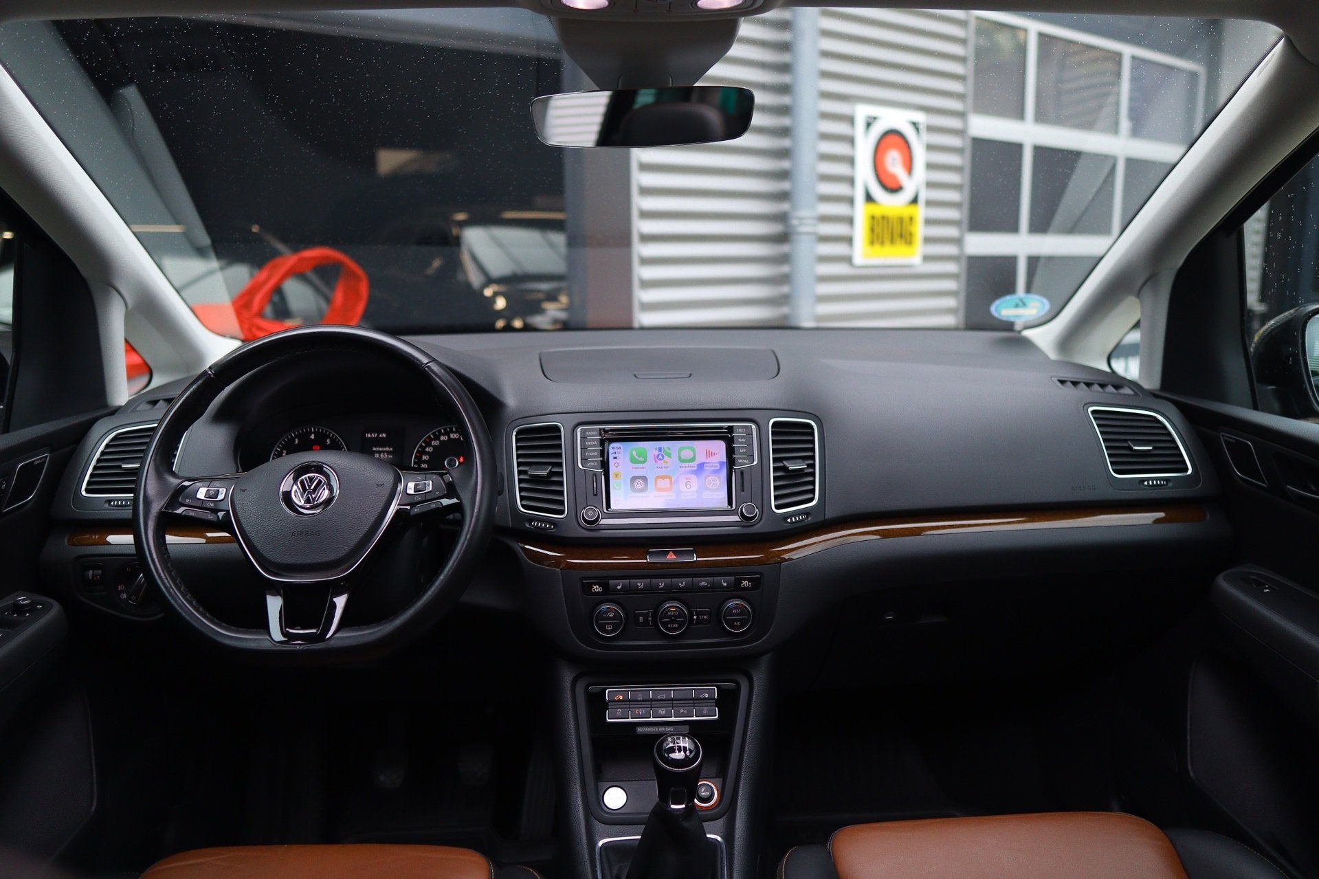 Foto 4 van Volkswagen SHARAN 1.4 TSI Exclusive Series 7 zits Full optio