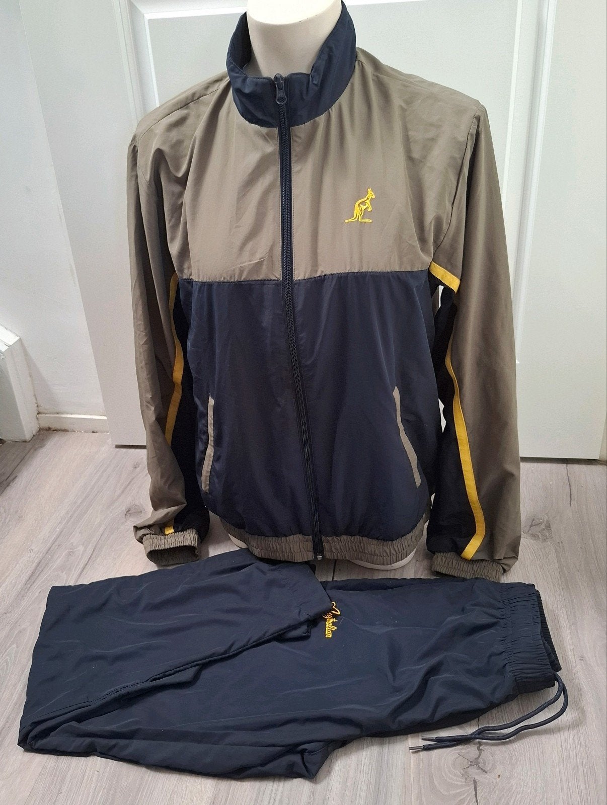 Australian pak 46 maat s/m, Overige kleuren, Zo goed als nieuw, Maat 46 (S) of kleiner, Australian. com