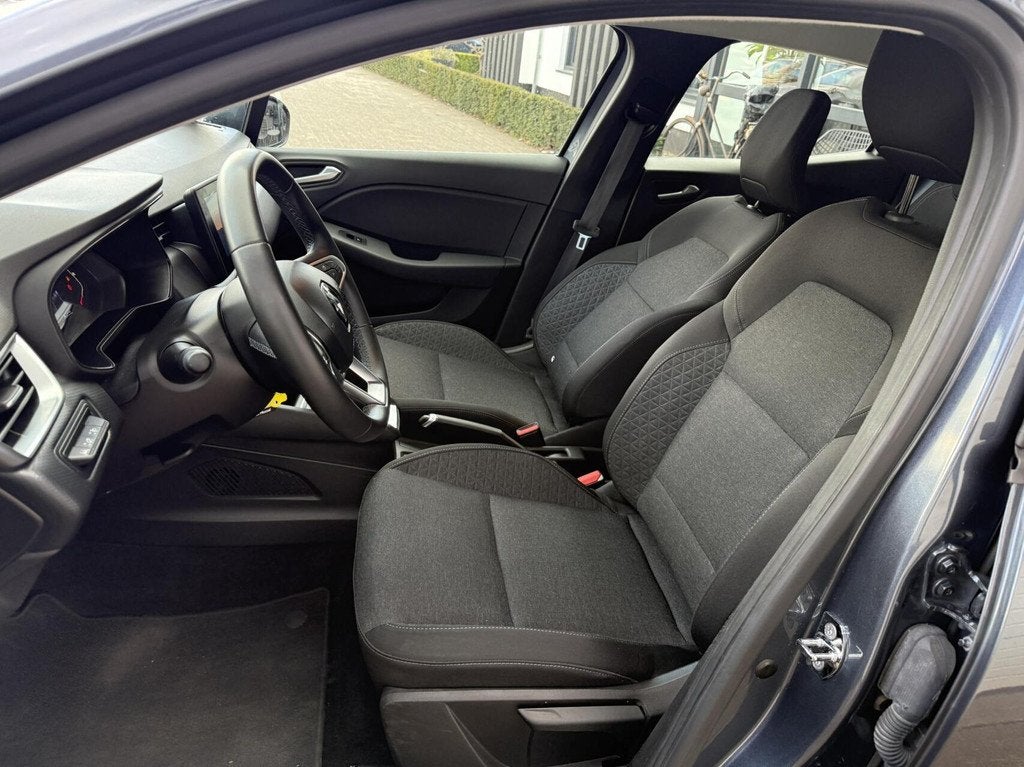 Renault Clio 1.6 E-Tech Hybrid 140 Zen *ALL-IN PRIJS*, 12 maanden, Stof, Gebruikt, 4 cilinders