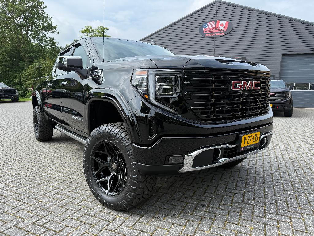 GMC Sierra Denali Duramax Diesel 3.0L L6 Bedrijfswagen, Auto's, GMC, Automaat, Zwart, Leder, Diesel