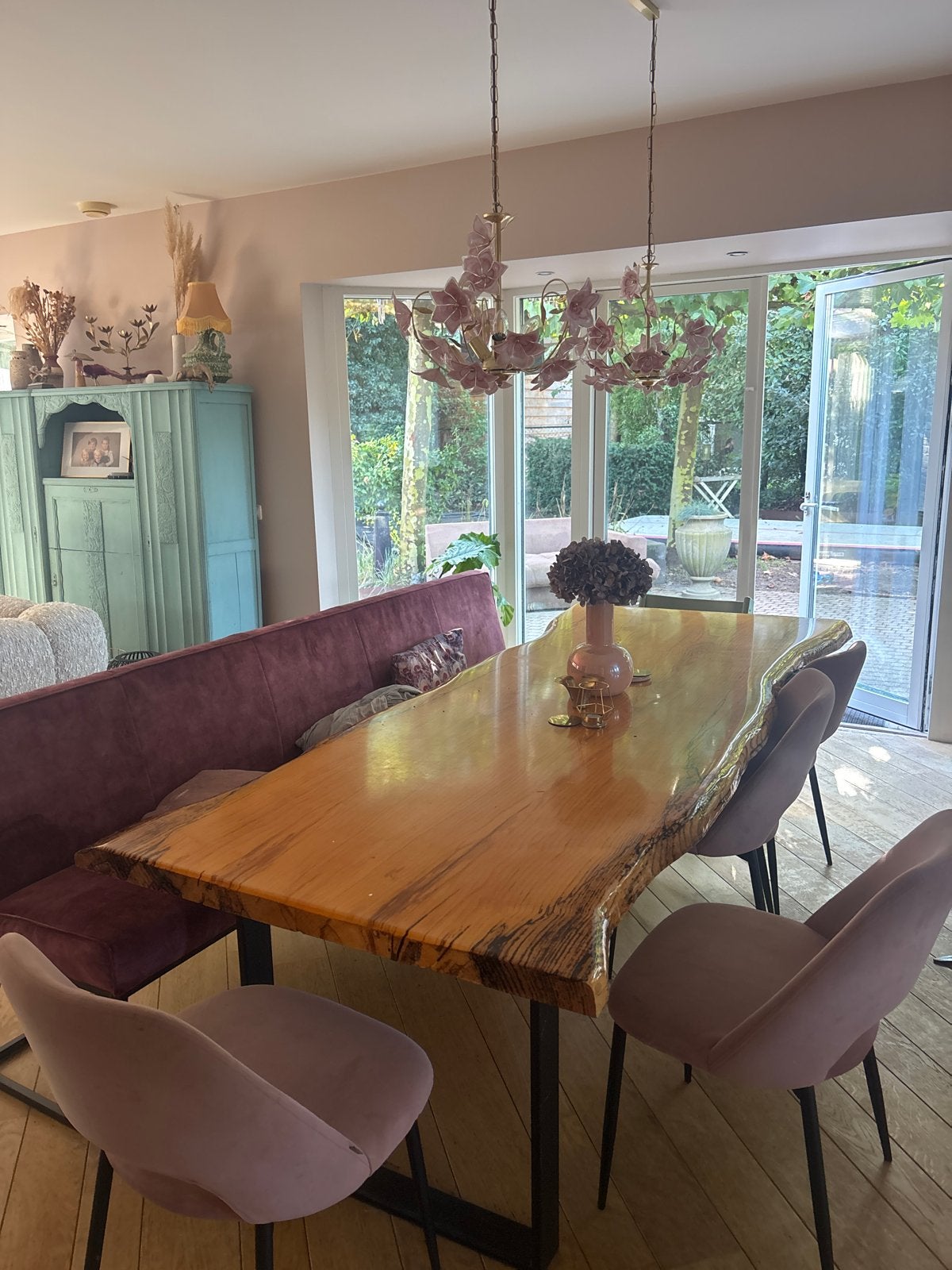 Unieke epoxi eettafel van massief hout met stalen onderstel, Huis en Inrichting, Ophalen, Gebruikt, 200 cm of meer, 50 tot 100 cm