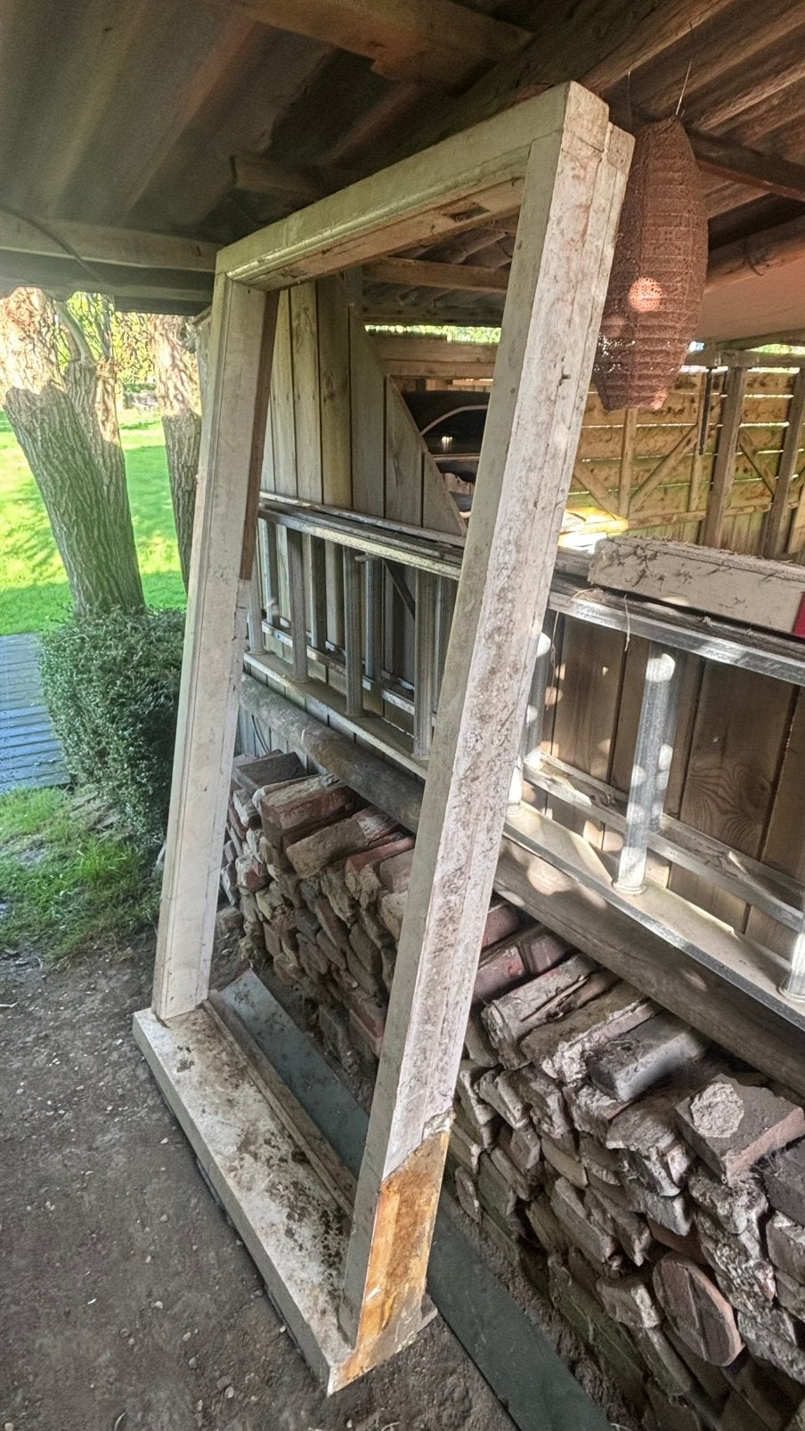 Gratis af te halen Kozijn, Gebruikt, Raamkozijn, 150 tot 225 cm, Hout