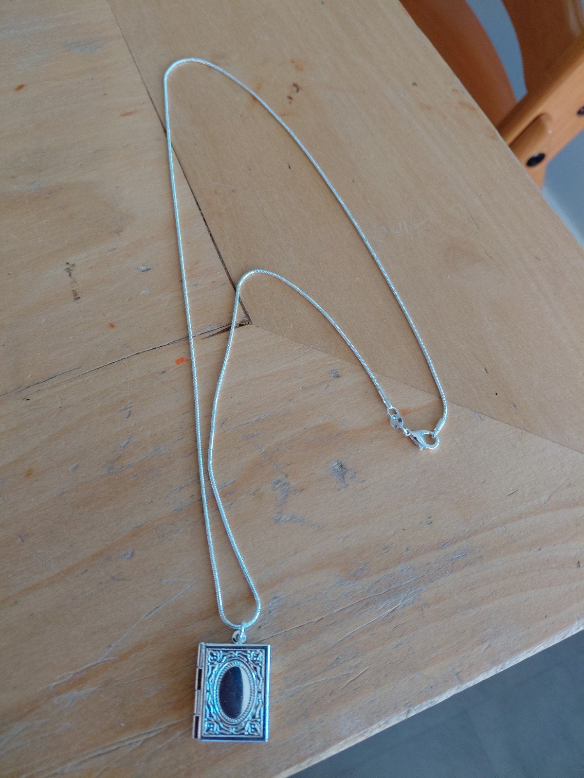 MOOI ZILVEREN KETTING + MEDAILLON 925 GEMERKT KETTING 70 CM, Ophalen of Verzenden, Zilver