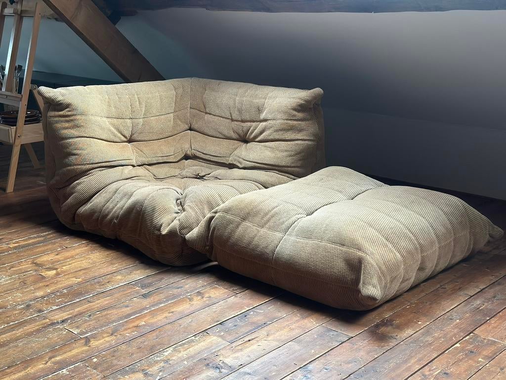 Ligne Roset Togo Fauteuil met Ottoman - Retro Rib Stof, Ophalen, Gebruikt, Stof, 75 tot 100 cm