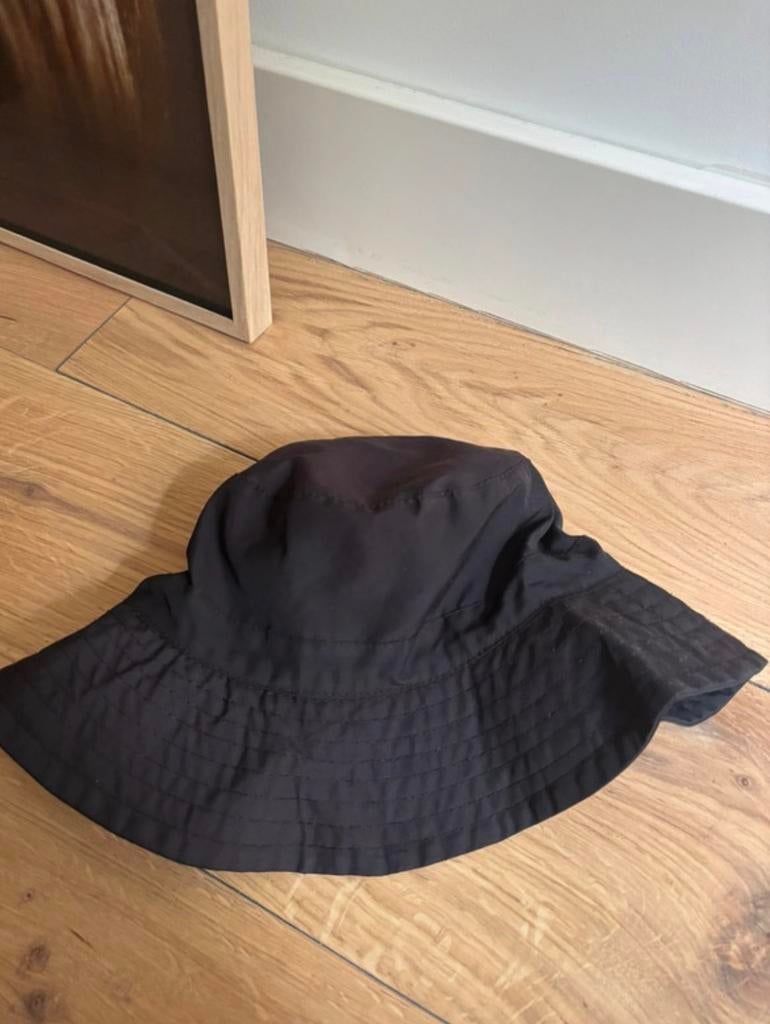 Zara zwarte regenhoed, zonnehoed, bucket hat, nieuw maat S, Ophalen of Verzenden, Zo goed als nieuw, One size fits all, Hoed