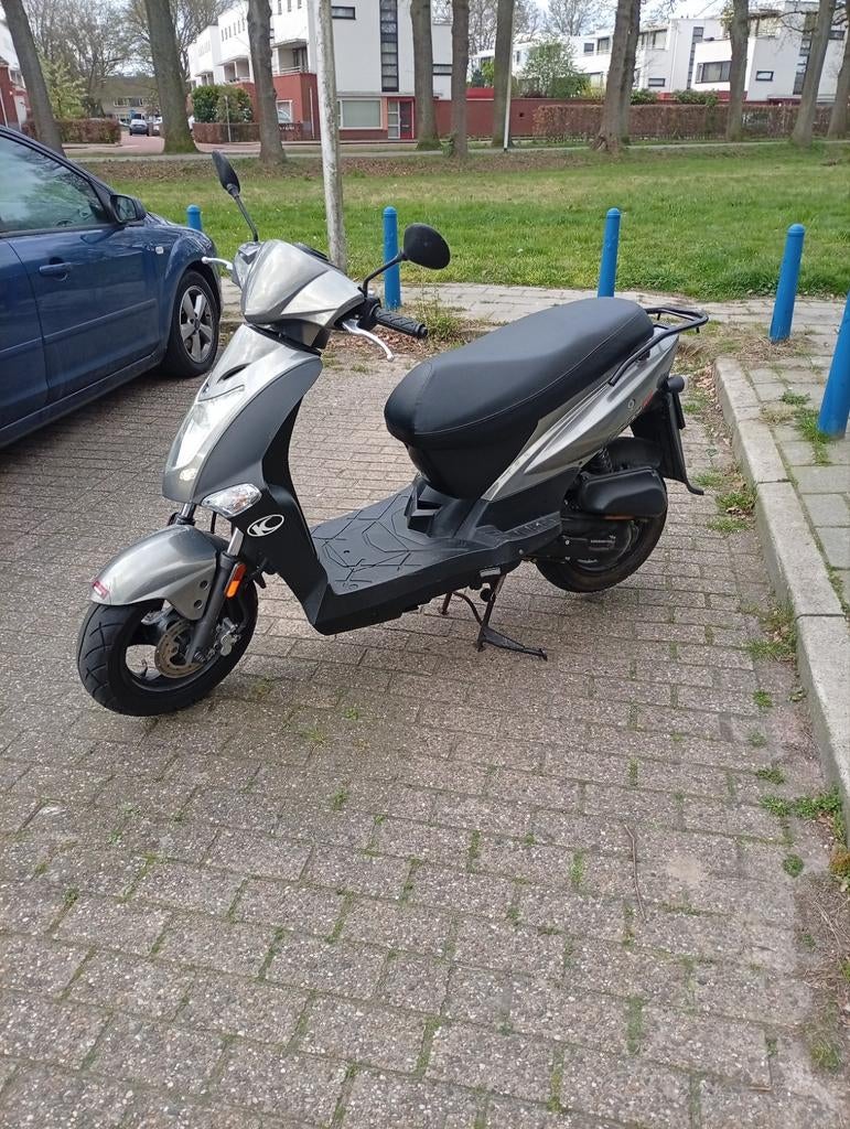 Kymco Agility 50 - 4945 Km Top staat!, Fietsen en Brommers, Scooters | Kymco, Ophalen, 49 cc, Zo goed als nieuw, Maximaal 25 km/u
