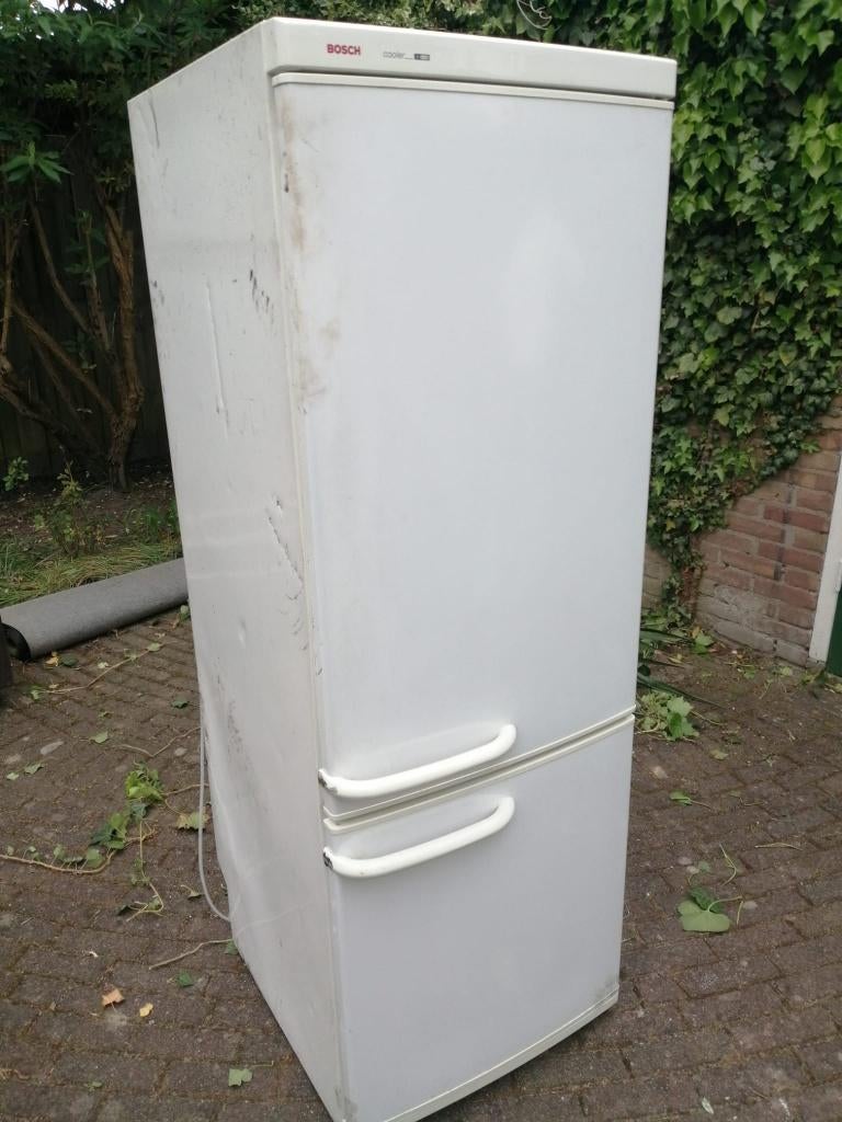 BOSCH koelkast, Witgoed en Apparatuur, Koelkasten en IJskasten, Ophalen, Gebruikt, 200 liter of meer, 160 cm of meer