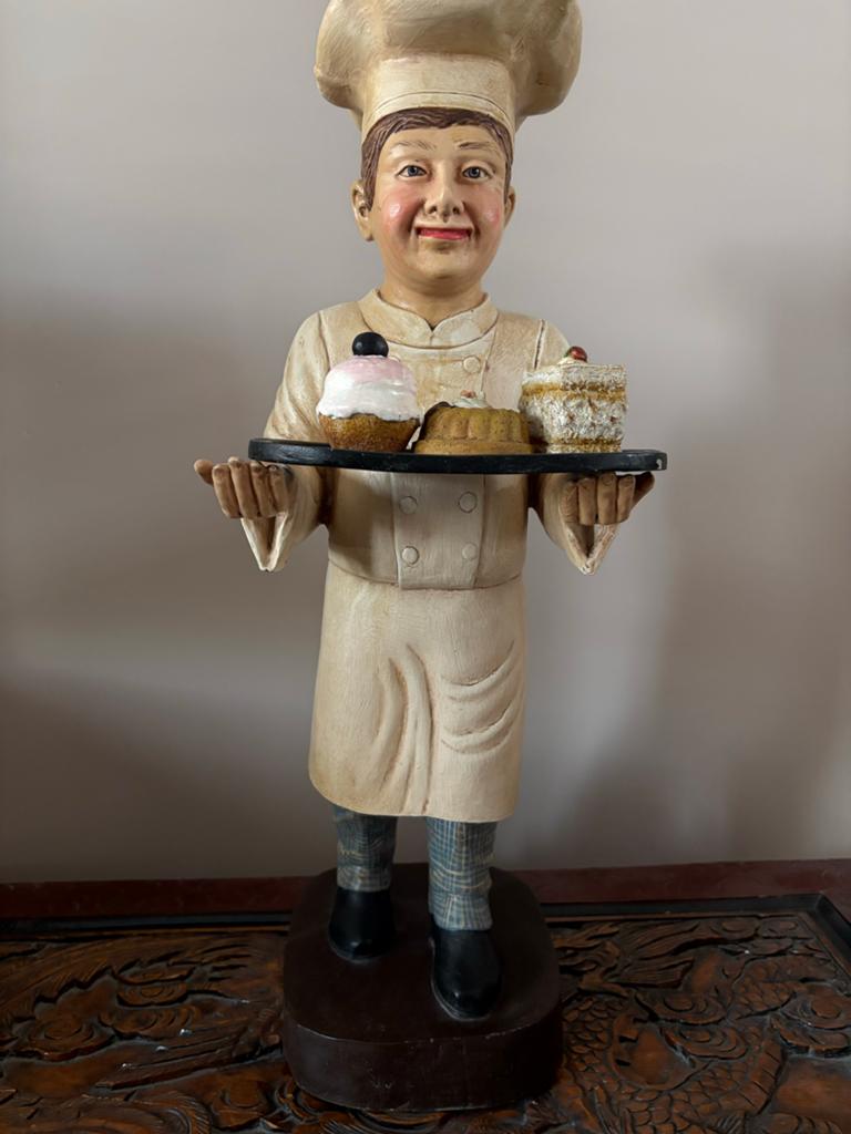 Decoratief beeld van een bakker met gebak, Ophalen, 50 - 100 cm, Beeld, Europa
