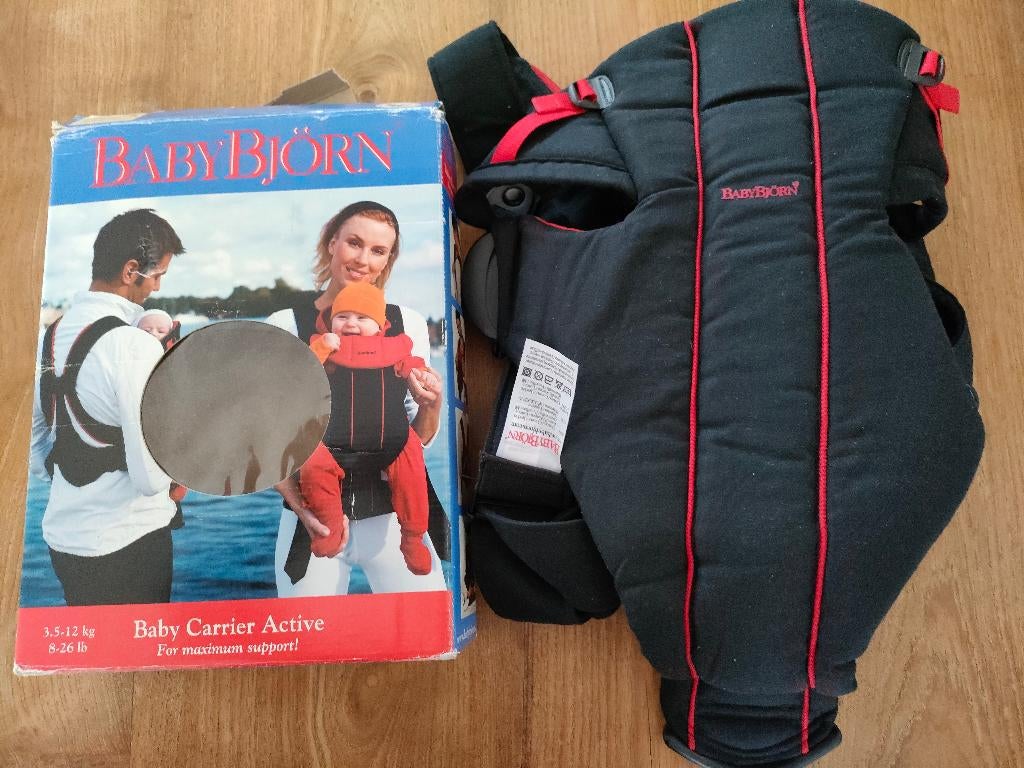 Baby Bjorn Baby Carrier Active draagzak zwart/ rood 3,5-12kg, Ophalen of Verzenden, Zo goed als nieuw, Buik, Baby Björn