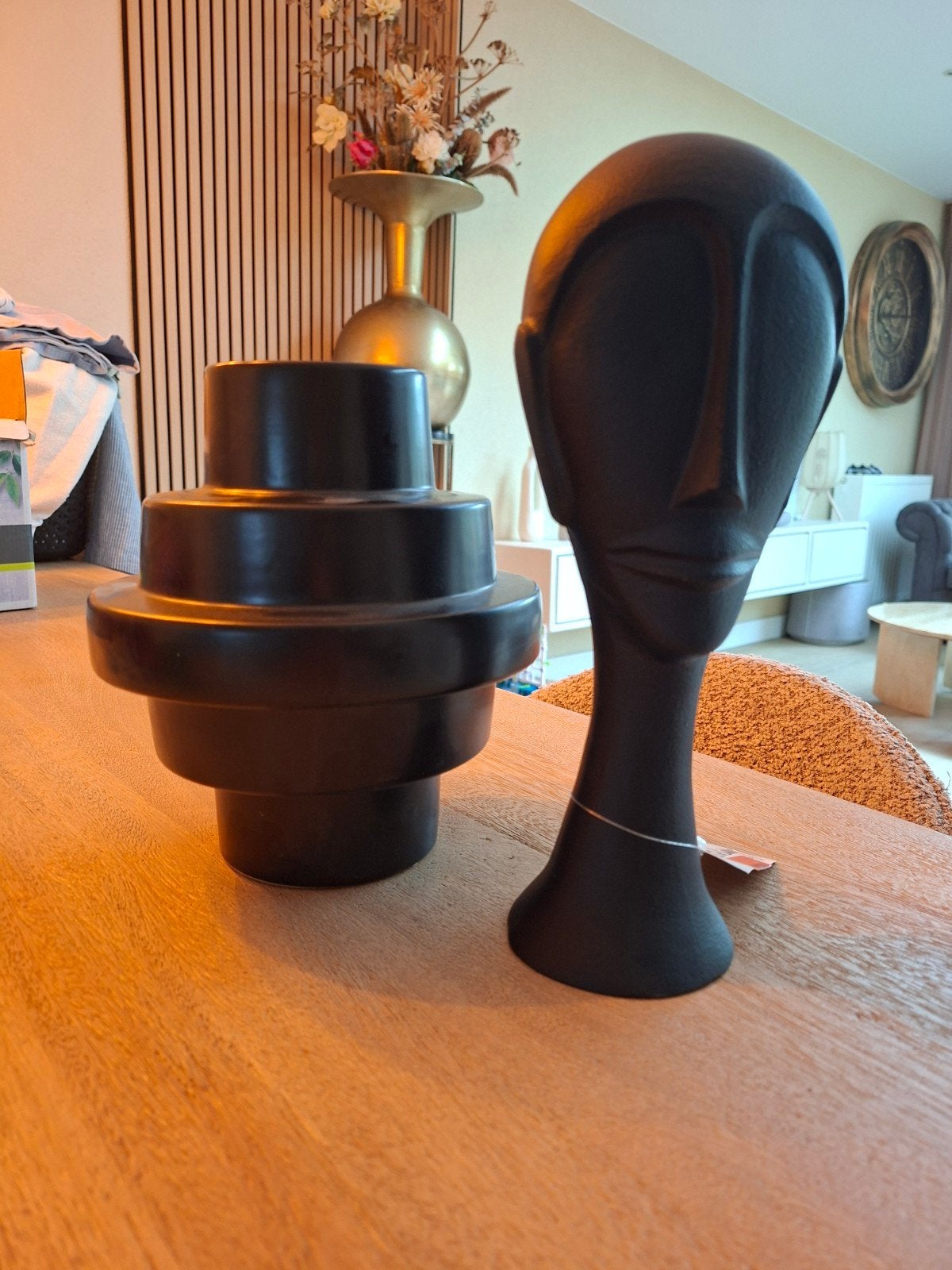 Woonaccessoires: Light & Living beeld en DK vaas (nieuw), Ophalen of Verzenden, Nieuw, Zwart, Steen/keramiek