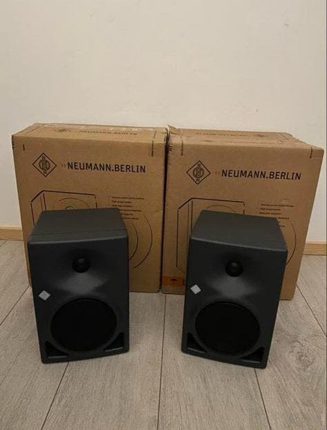 Neumann KH 120 a  Studio Monitoren (Paar), Zo goed als nieuw, 60 tot 120 watt, Front, Rear of Stereo speakers, Ophalen