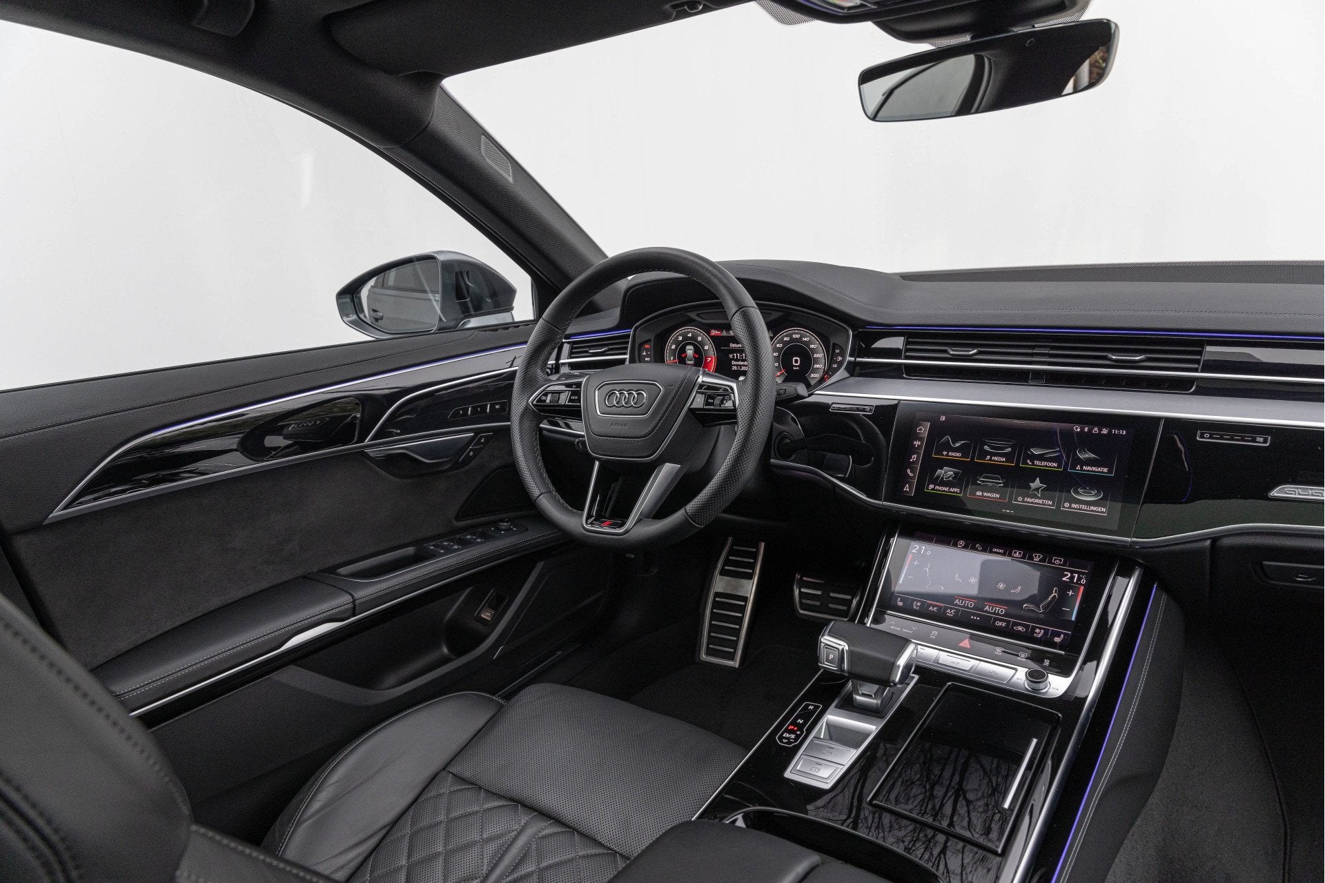 Audi S8 4.0 TFSI 571pk Quattro Pano B&O Standkachel 4-wielst, Auto's, Audi, Automaat, Gebruikt, 8 cilinders, 572 pk