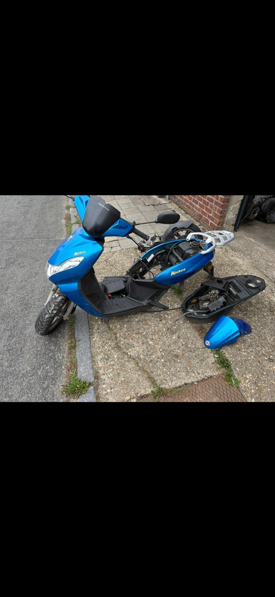 Peugeot Kisbee scooter in onderdelen - bagagedrager, Ophalen of Verzenden, Gebruikt, Overige typen, Peugeot
