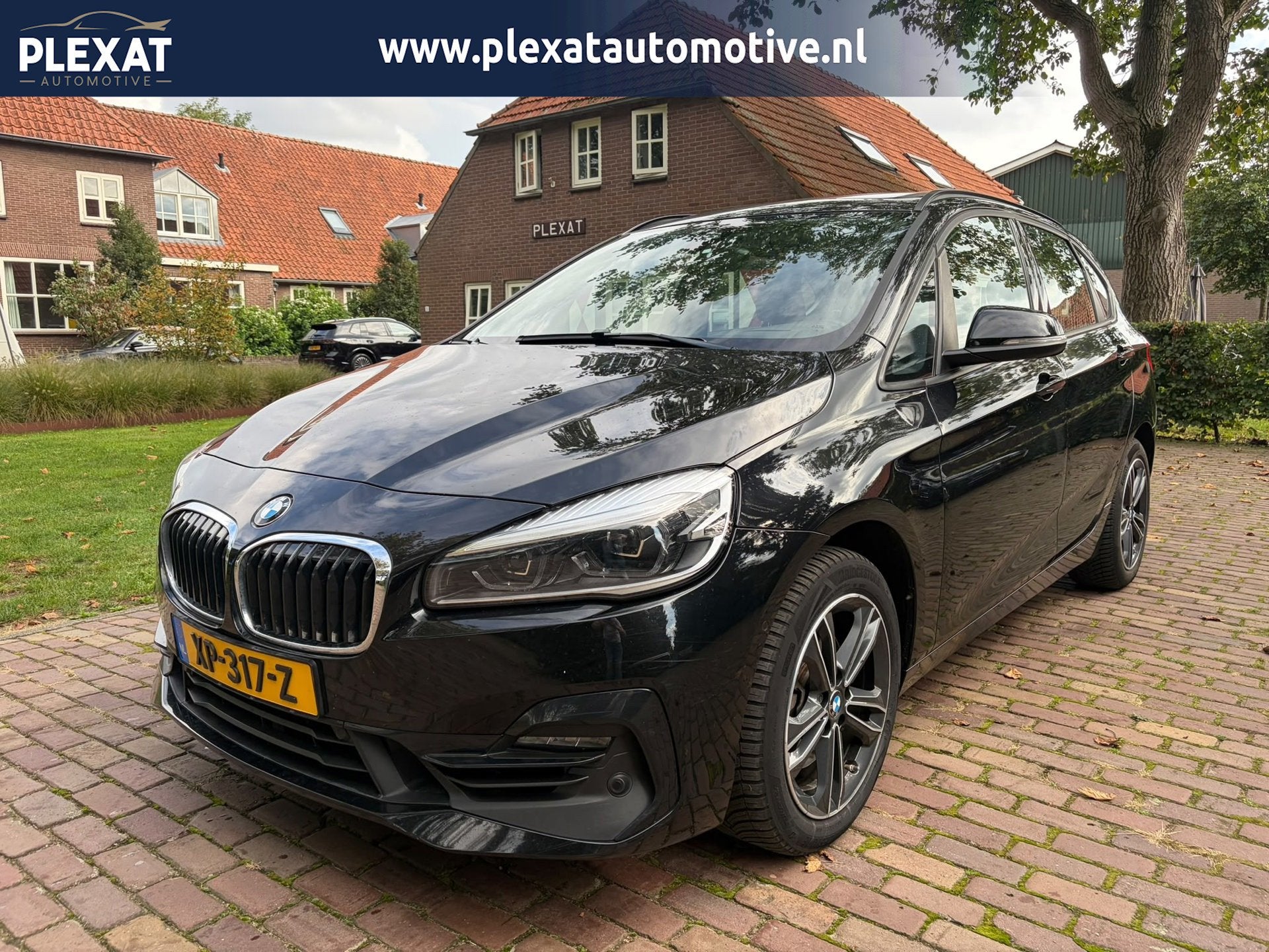 BMW 2-serie Active Tourer 220i High Executive Aut. | Panoram, Auto's, Euro 6, Zwart, 2-Serie Active Tourer, MPV