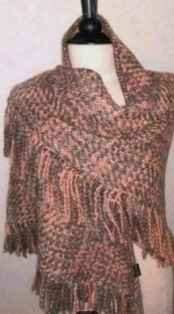 Gebreide zalm met grijs punt shawl met franjes, Onbekend, Verzenden, Nieuw, Sjaal