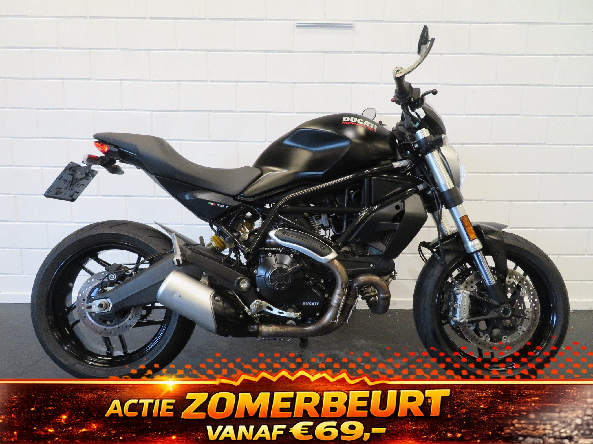 Ducati MONSTER 797 BLACK EDITION HISTORIE! (bj 2017), Motoren, Bedrijf, 797 cc, Naked bike