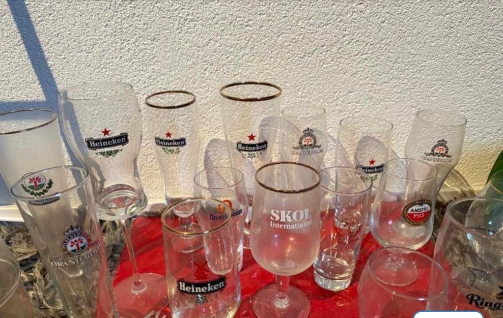 Bierglazen, en andere itemns van o.a. Skol, Heineken, Ophalen, Zo goed als nieuw