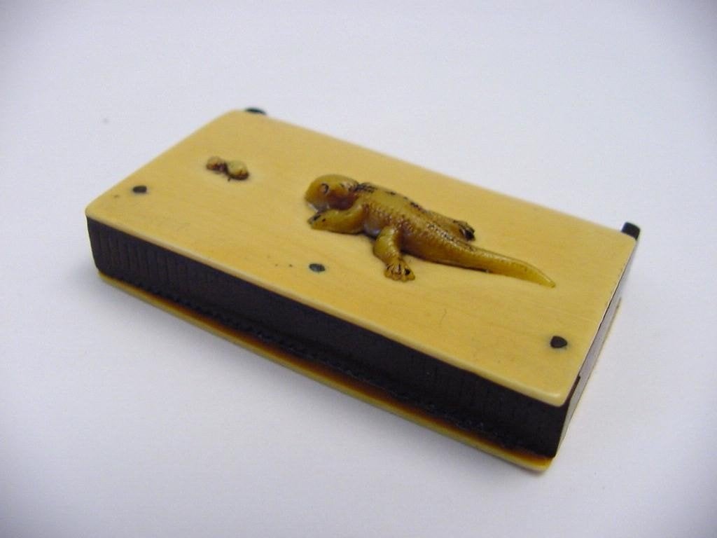 antiek celluloid lucifersdoosje match safe, Ophalen of Verzenden