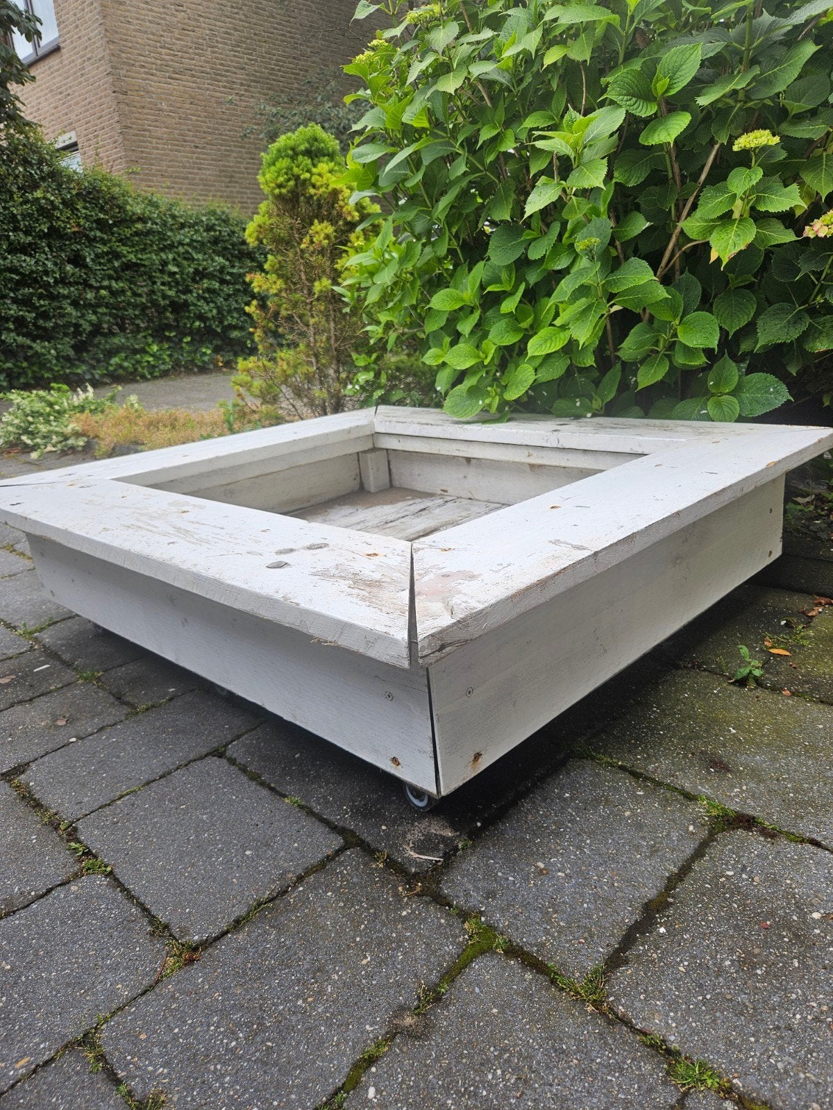 Robuuste houten verrijdbare zandbak, Ophalen, Gebruikt