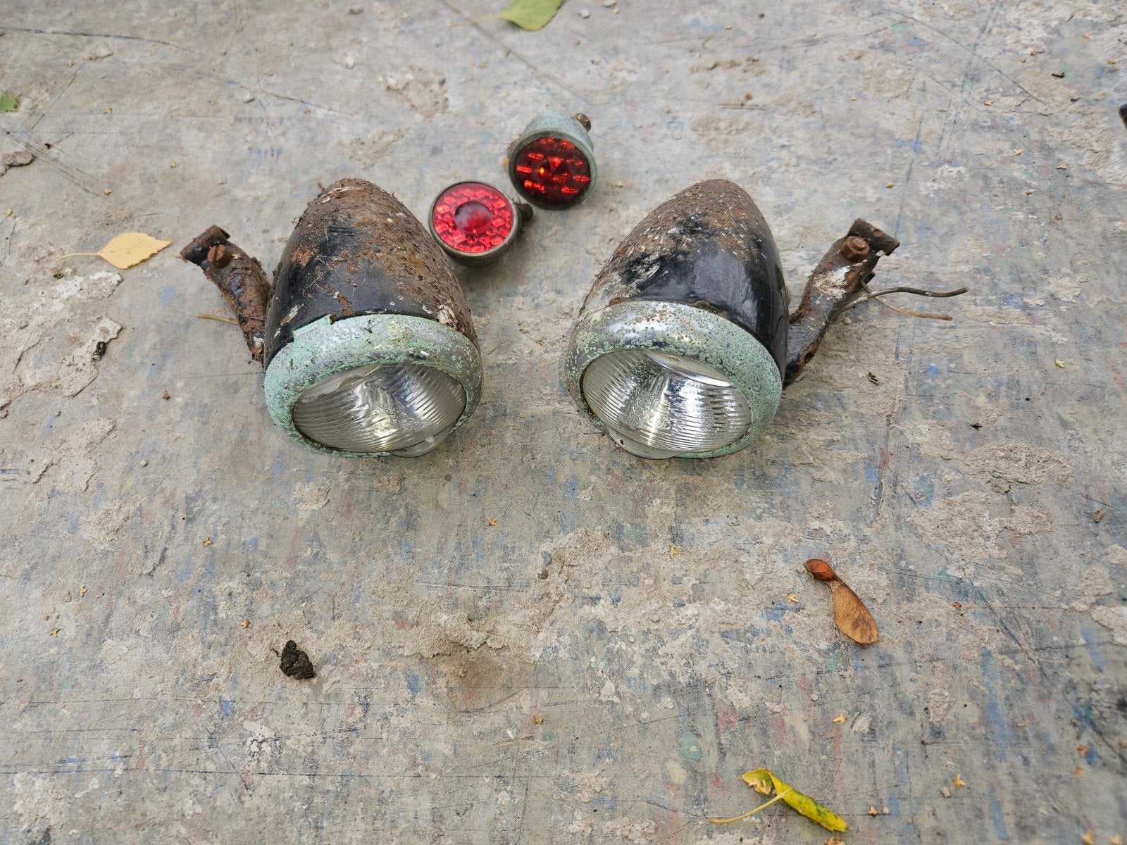 Vintage koplampen en achterlichten - Oldtimer onderdelen, Ophalen of Verzenden, Gebruikt