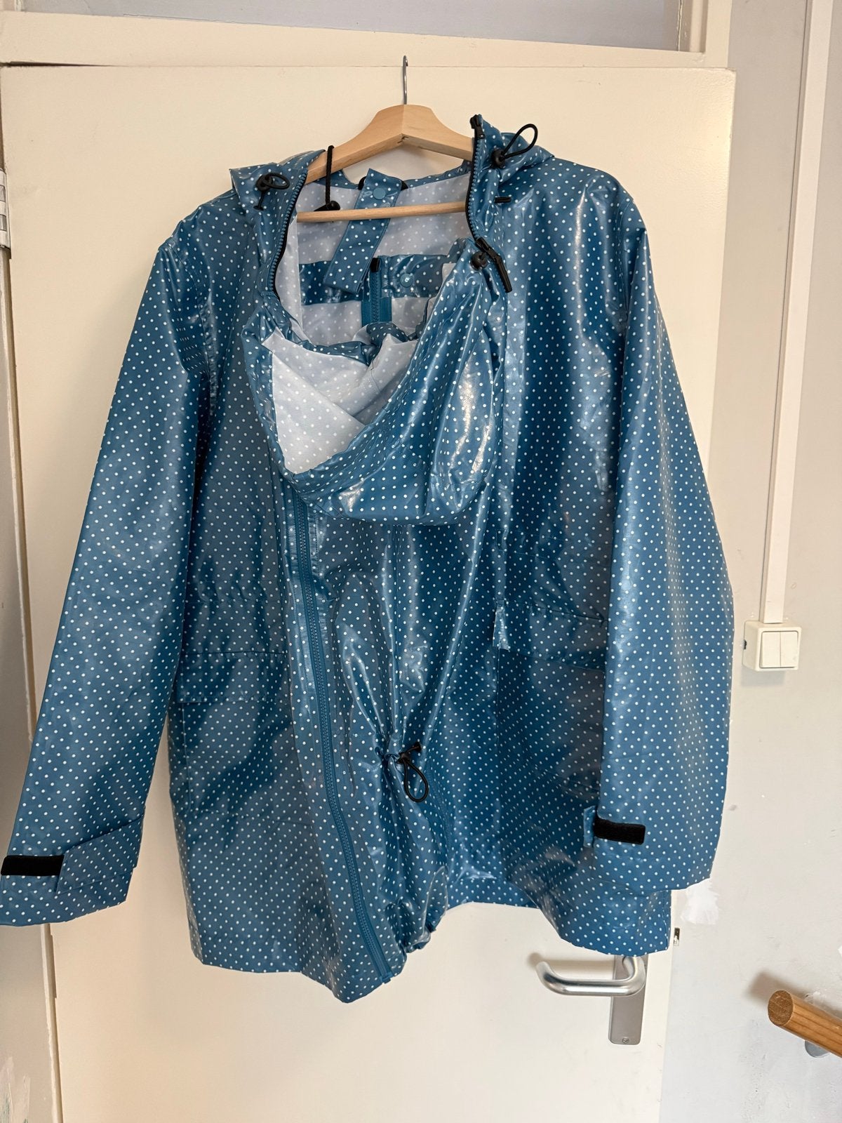 Angel Wings regenjas met stippen, maat XL, Ophalen of Verzenden, Zo goed als nieuw, Maat 46/48 (XL) of groter, Blauw