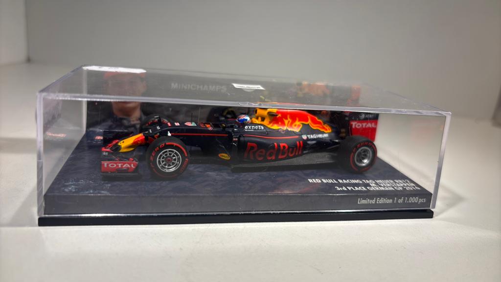F1 red bull rb12 m.verstappen 2016 minichamps 1.43, Auto, Ophalen of Verzenden, MiniChamps, A