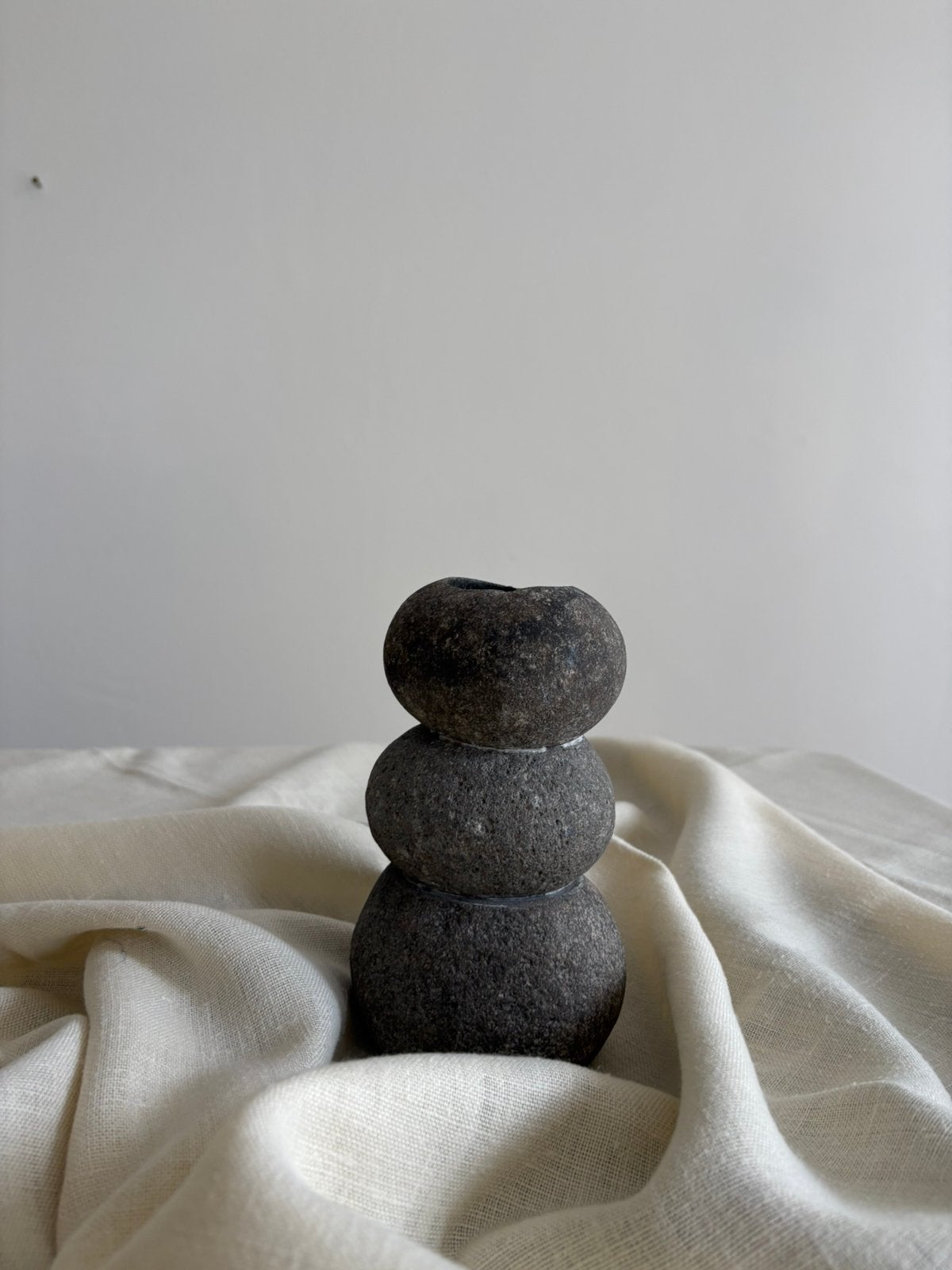 Vintage ‘pebble’ stenen kandelaar, Overige materialen, Zwart, Ophalen of Verzenden, Zo goed als nieuw