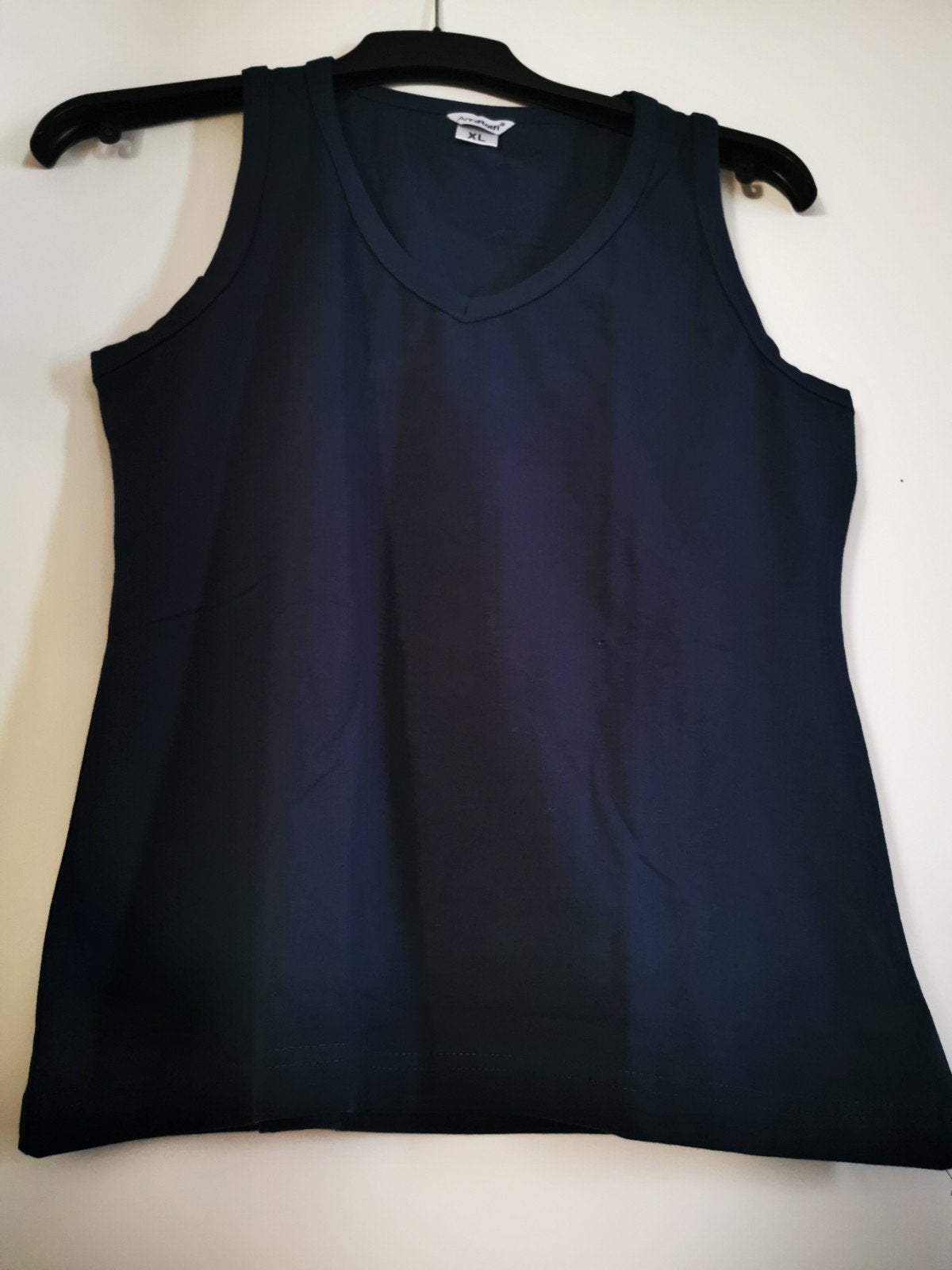 Anni Rolfi T-shirt V-hals zonder mouw donkerblauw XL, Kleding | Dames, T-shirts, Blauw, Maat 46/48 (XL) of groter, Zonder mouw