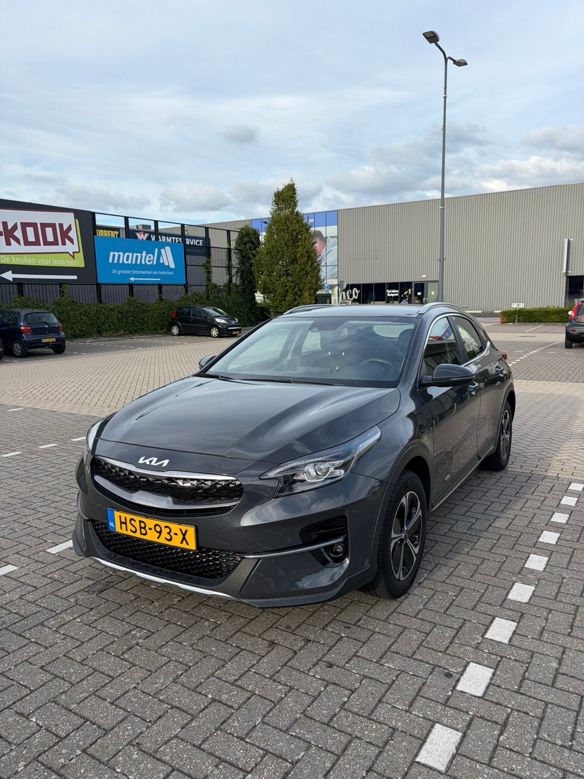 Kia XCeed 1.6 GDi Phev 141pk Dct6 2022 Grijs -Stoel/stuurver, Auto's, Kia, XCeed, Stof, Navigatiesysteem, Plug-in hybride