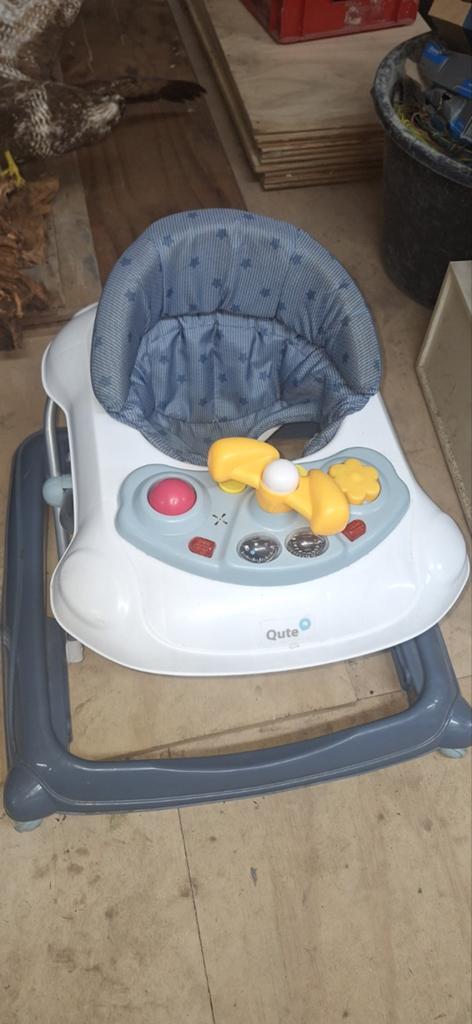 Qute Babywalker - Zo goed als nieuw, Ophalen of Verzenden