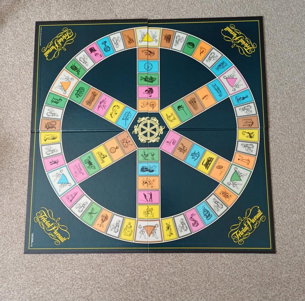 Triviant Persuit bordspel, Hobby en Vrije tijd, Gezelschapsspellen | Bordspellen, Ophalen of Verzenden