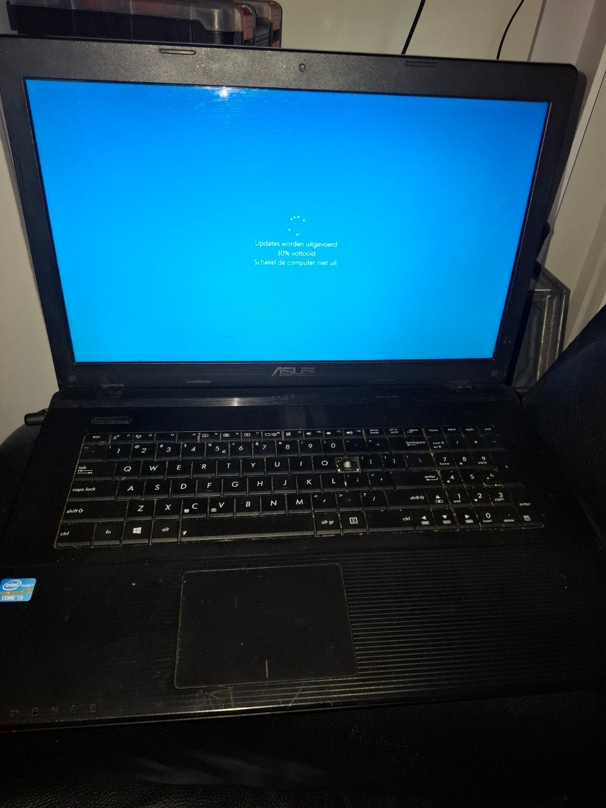 Oude Asus laptop - Ideaal voor de handige techneut, Computers en Software, Windows Laptops, Ophalen, Gebruikt, Intel Core i3, Asus