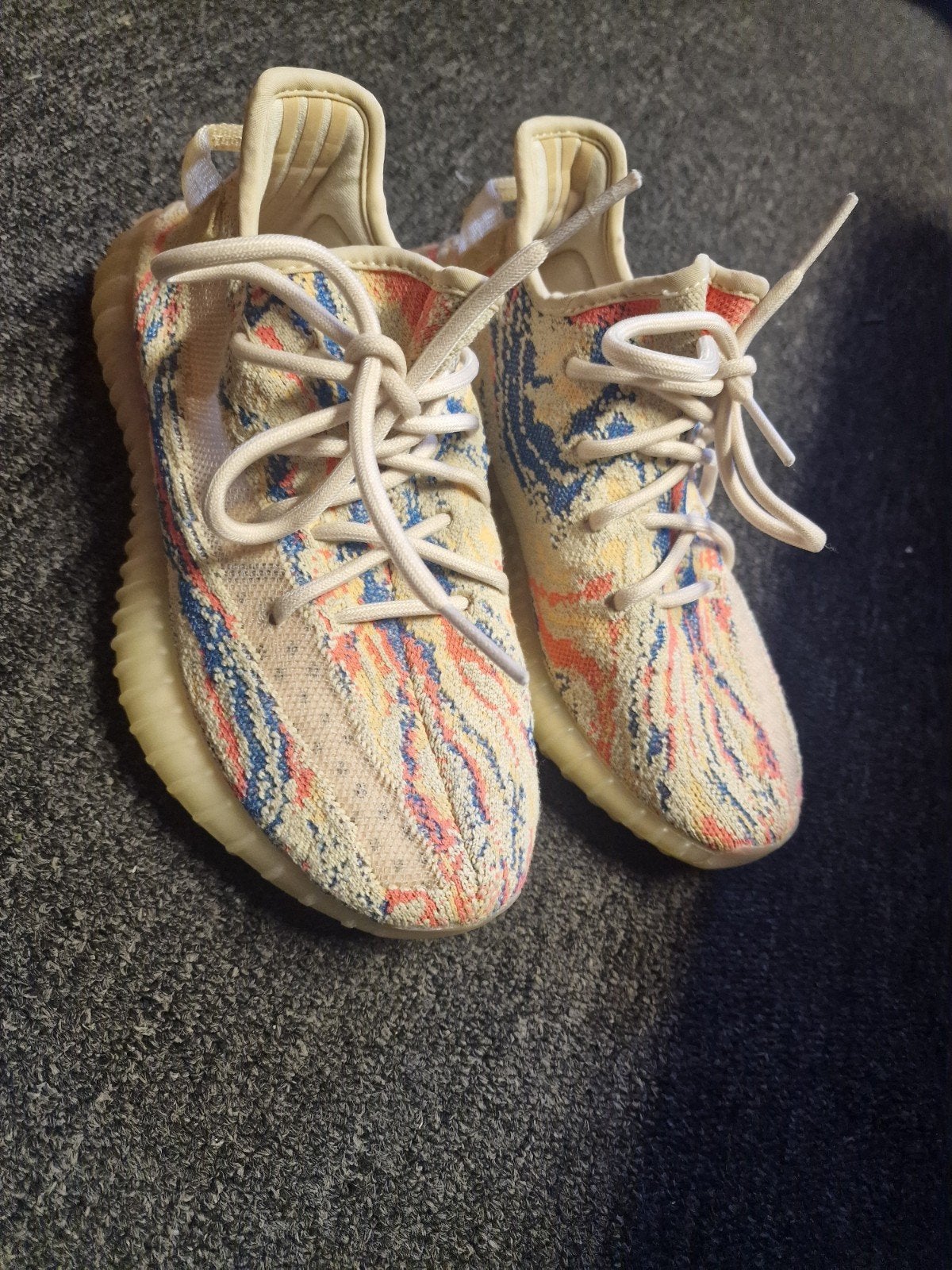Adidas Yeezy Boost 350 V2 'MX Oat' - Maat 37½, Ophalen, Adidas Yeezy, Overige kleuren, Sneakers of Gympen