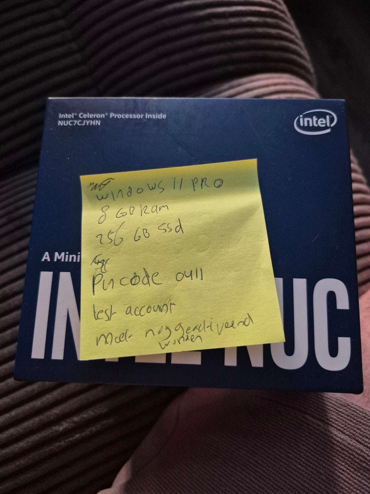 Intel NUC 7 PC - 8GB RAM, 256GB SSD, Windows 11 Pro, Ophalen, 8 GB, Intel NUC, Zo goed als nieuw