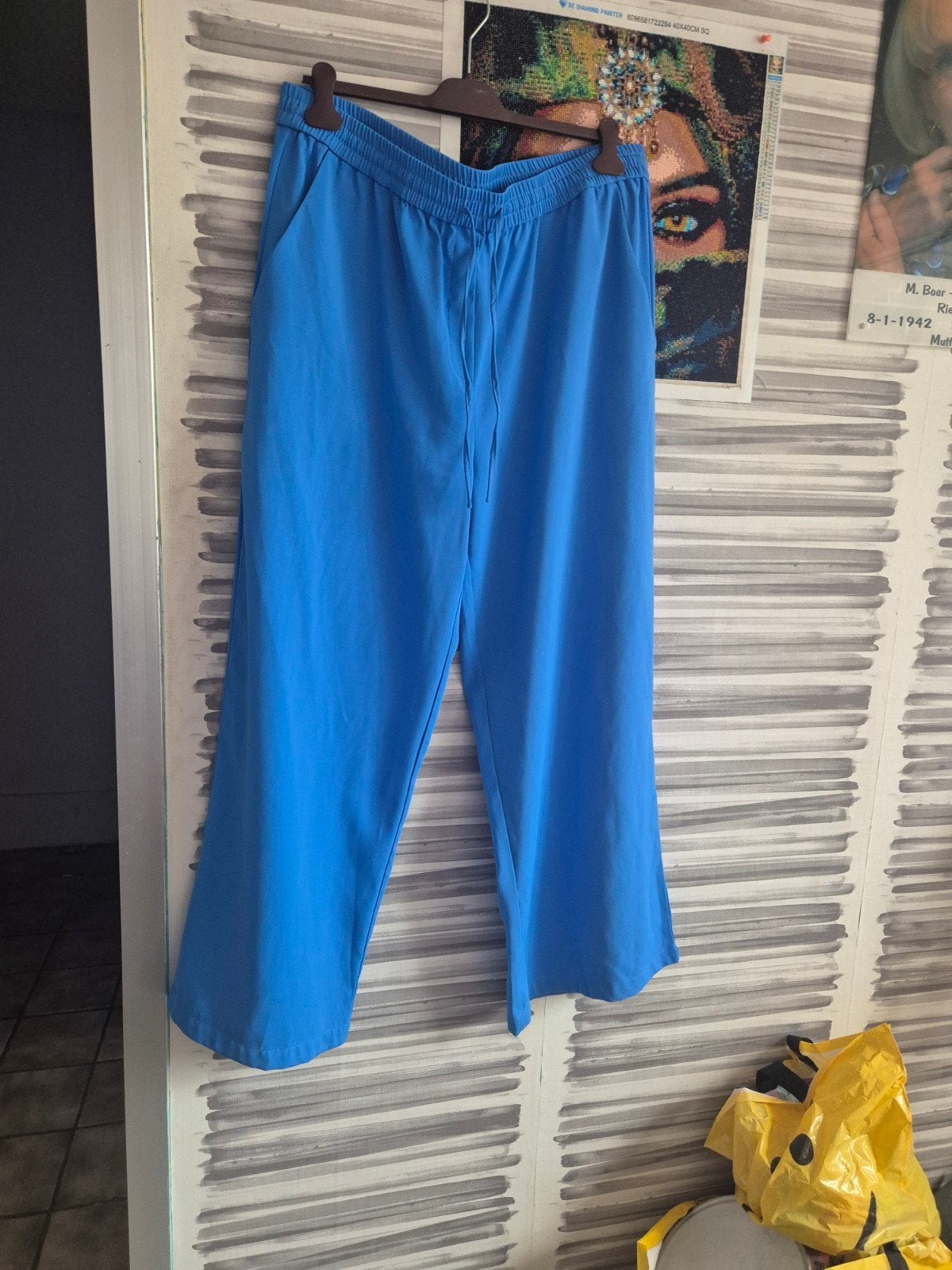 Helderblauwe broek met koord in taille, maat 48, Kleding | Dames, Ophalen, Blauw, Maat 46/48 (XL) of groter, Nieuw