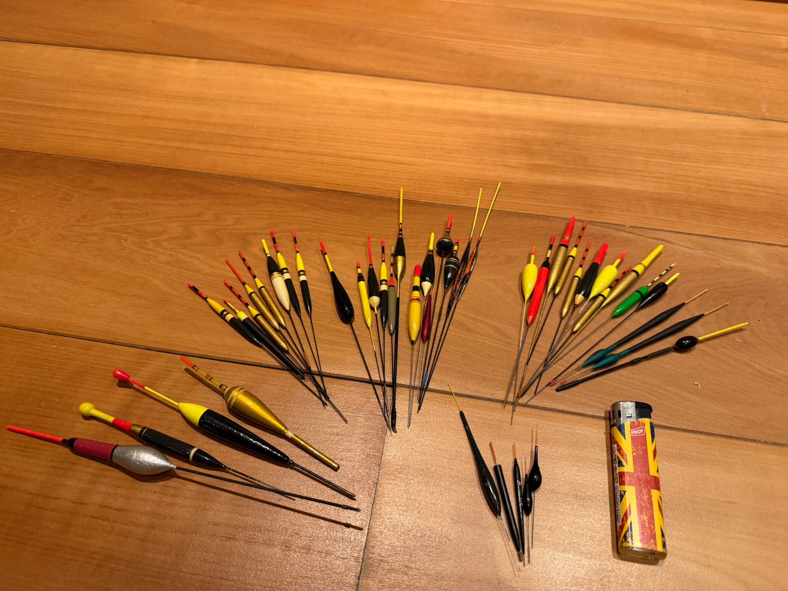 Pennetjes voor de Voorn, Witvis en Karper handgemaakt 45 st, Ophalen of Verzenden, Zo goed als nieuw, Dobber of Lood