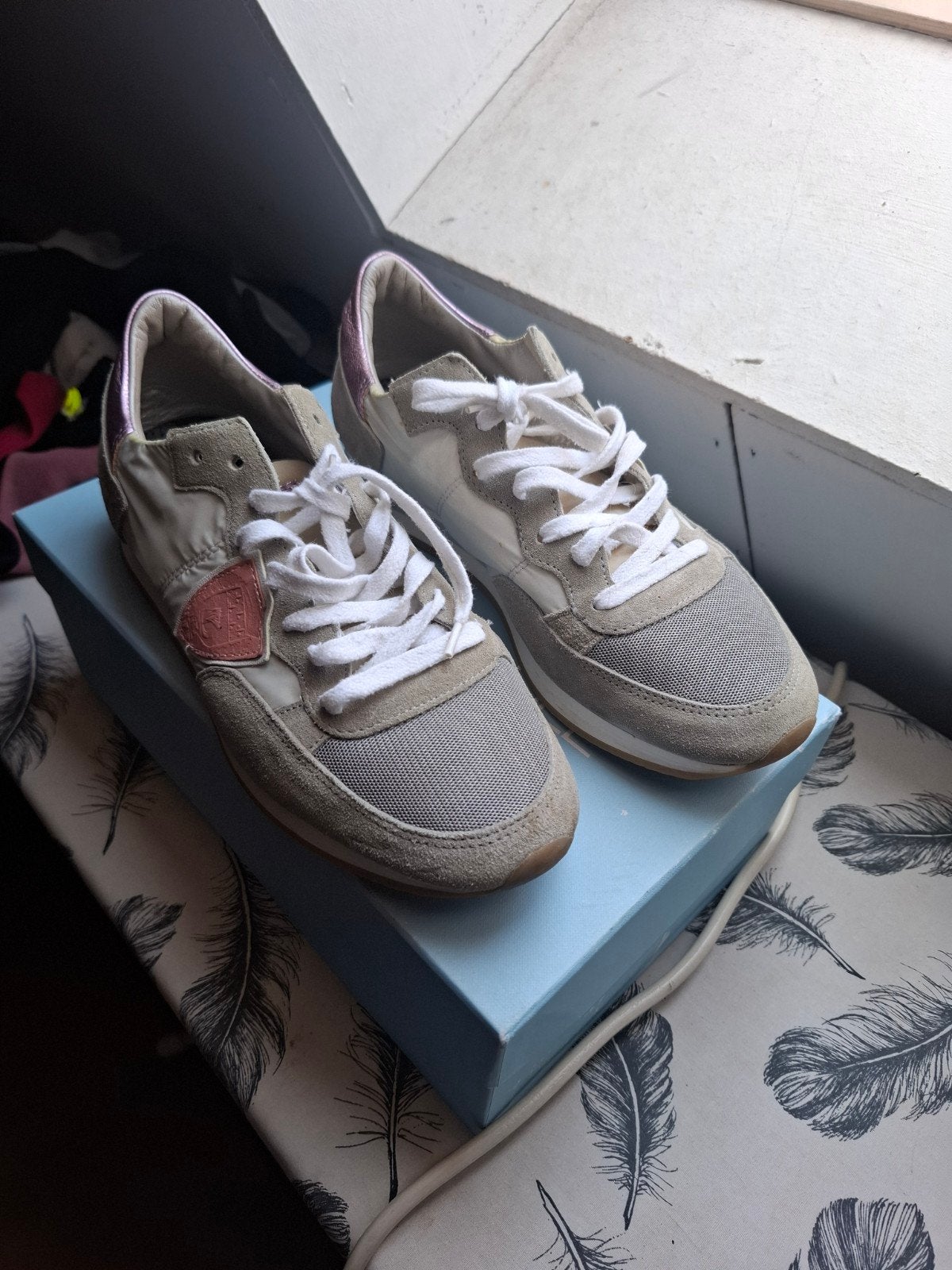 Philippe Model sneakers - Zo goed als nieuw mt 39, Kleding | Dames, Ophalen of Verzenden, Grijs, Philippe Model, Sneakers of Gympen