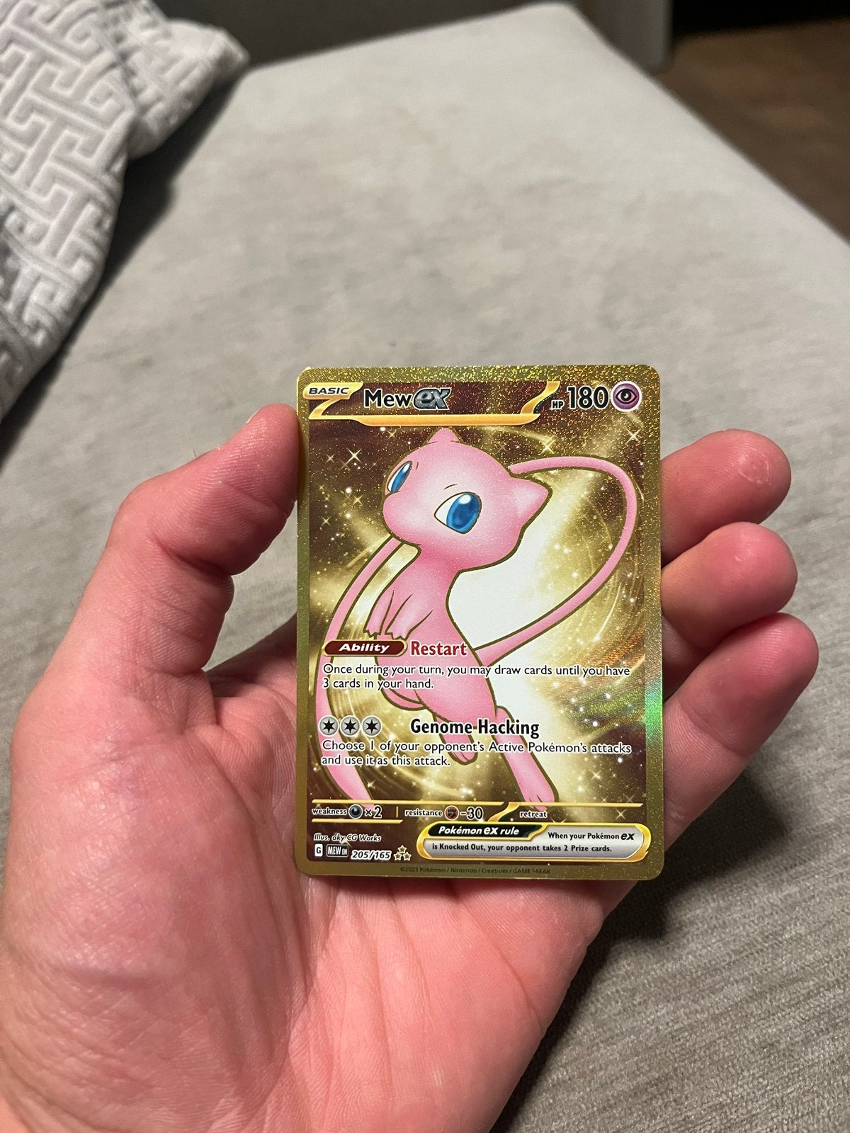 Mew EX Pokémon Kaart - Full Art Gold, Hobby en Vrije tijd, Verzamelkaartspellen | Pokémon, Ophalen, Zo goed als nieuw, Losse kaart