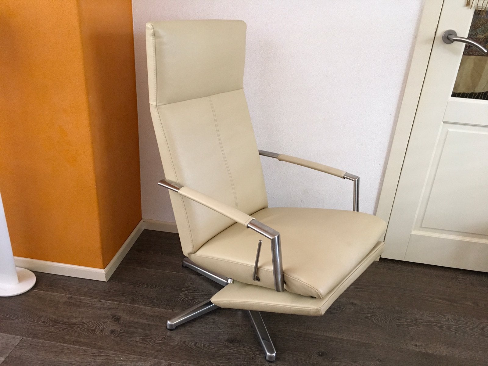 Twist relaxfauteuil/relaxstoel/relax fauteuil/relax stoel, Minder dan 75 cm, Leer, Ophalen of Verzenden, Relax fauteuil/relax stoel/relaxfauteuil/relaxstoel/relax