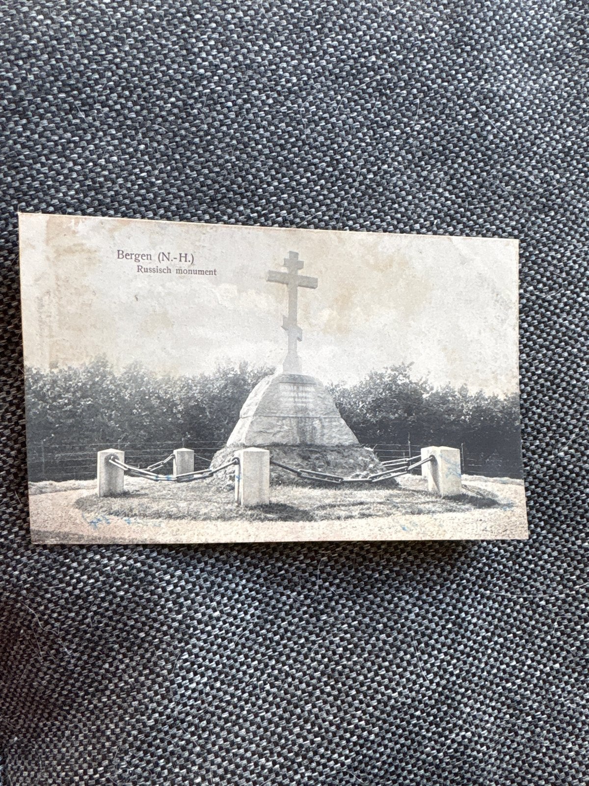 Oude Ansichtkaart Bergen (N.-H.) Russisch monument, Ophalen of Verzenden, Voor 1920, Gelopen, Noord-Holland