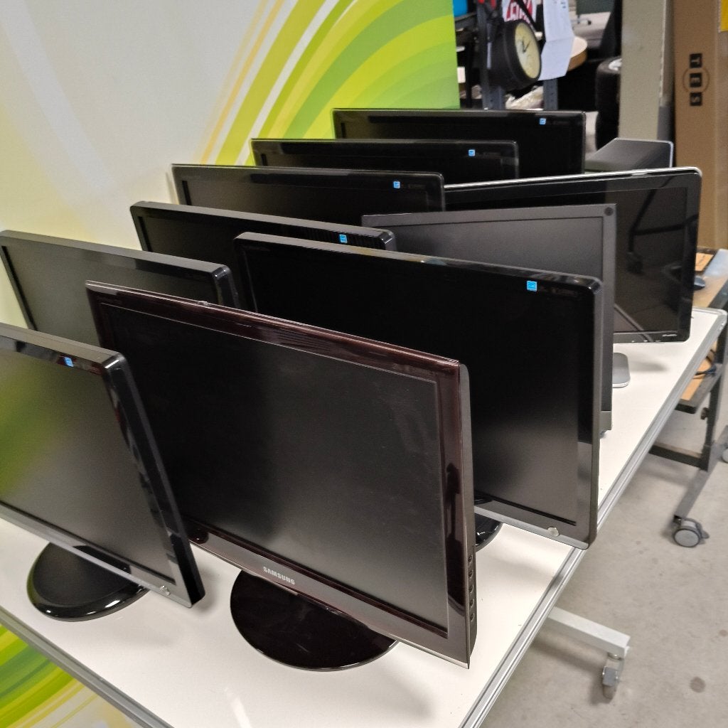 Partij van 12 monitor / beeldschermschermen alleen in 1 koop, Ophalen, Gebruikt, Full HD, 60 Hz of minder