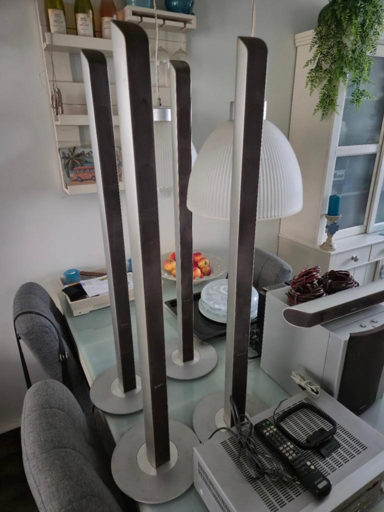 Sony 5.1 home cinema set

Sony Versterker str-de475, Ophalen, 70 watt of meer, Zo goed als nieuw, 5.1-systeem
