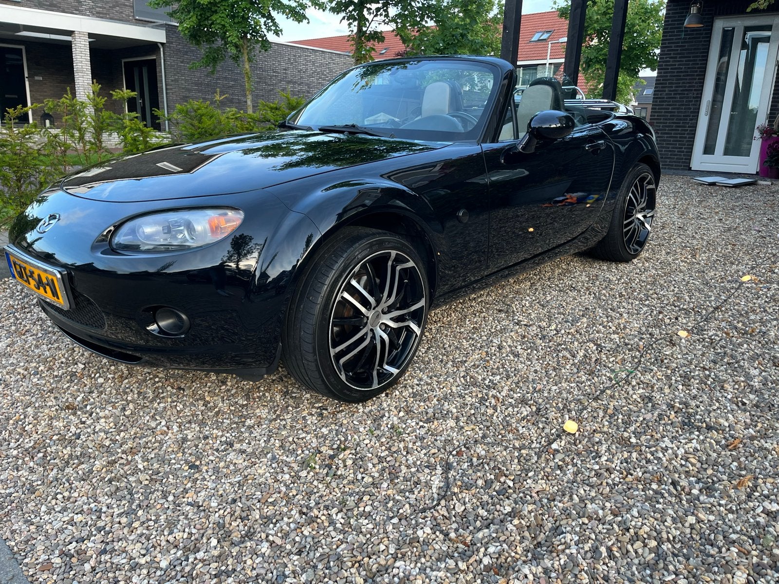 Mazda MX-5 1.8 Touring 2006 Zwart, Auto's, Mazda, Particulier, MX-5, Benzine, Cabriolet, Handgeschakeld, Geïmporteerd, Zwart, Achterwielaandrijving