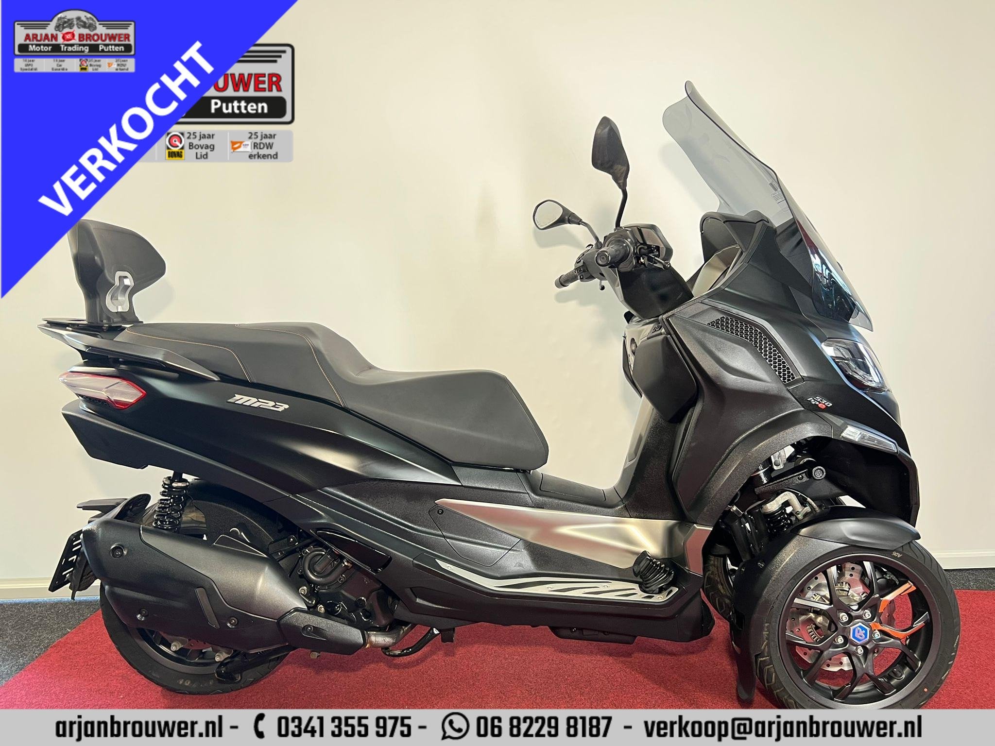 Piaggio MP3 530 HPE Exclusive, Piaggio Vespa B.V., Minervum 7272
4817 ZM  Breda, NL, Customer_service@piaggio.com, ABS