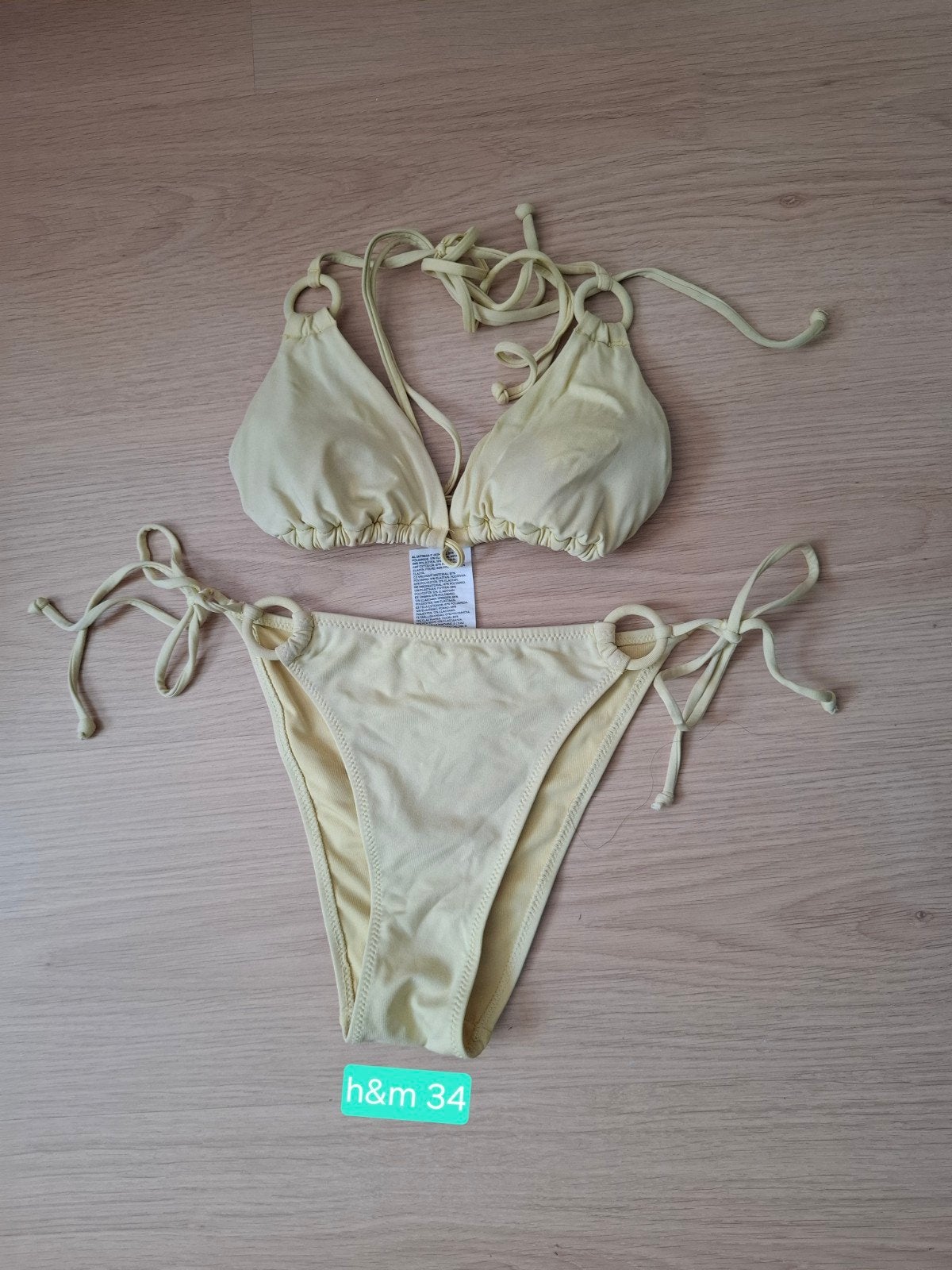 H&M Bikini Set Maat 34 - Gratis, H&M, Geel, Ophalen of Verzenden, Bikini