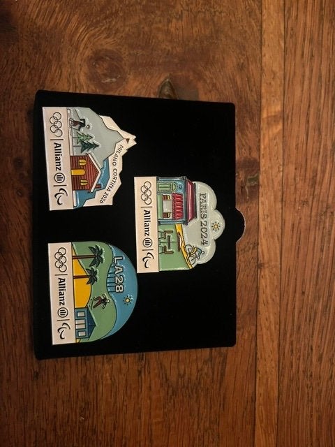 Olympische pin badge set (incl. doosje), Ophalen of Verzenden, Nieuw, Sport, Speldje of Pin